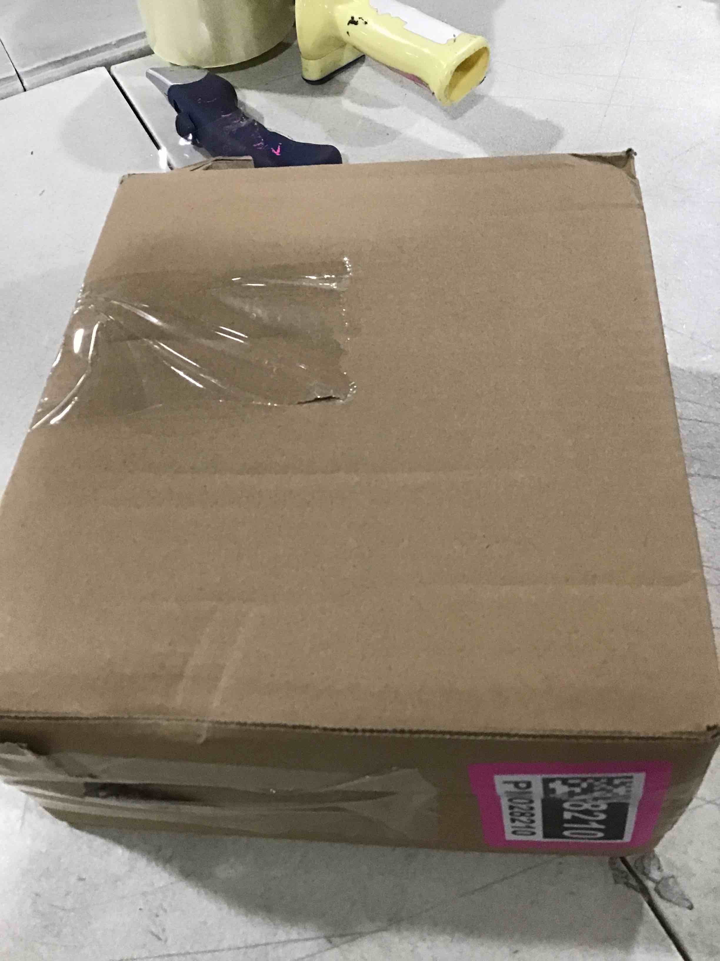 https://s3.amazonaws.com/lotting-images-prod/bidfta/PNK0028210_1733402283379.jpeg