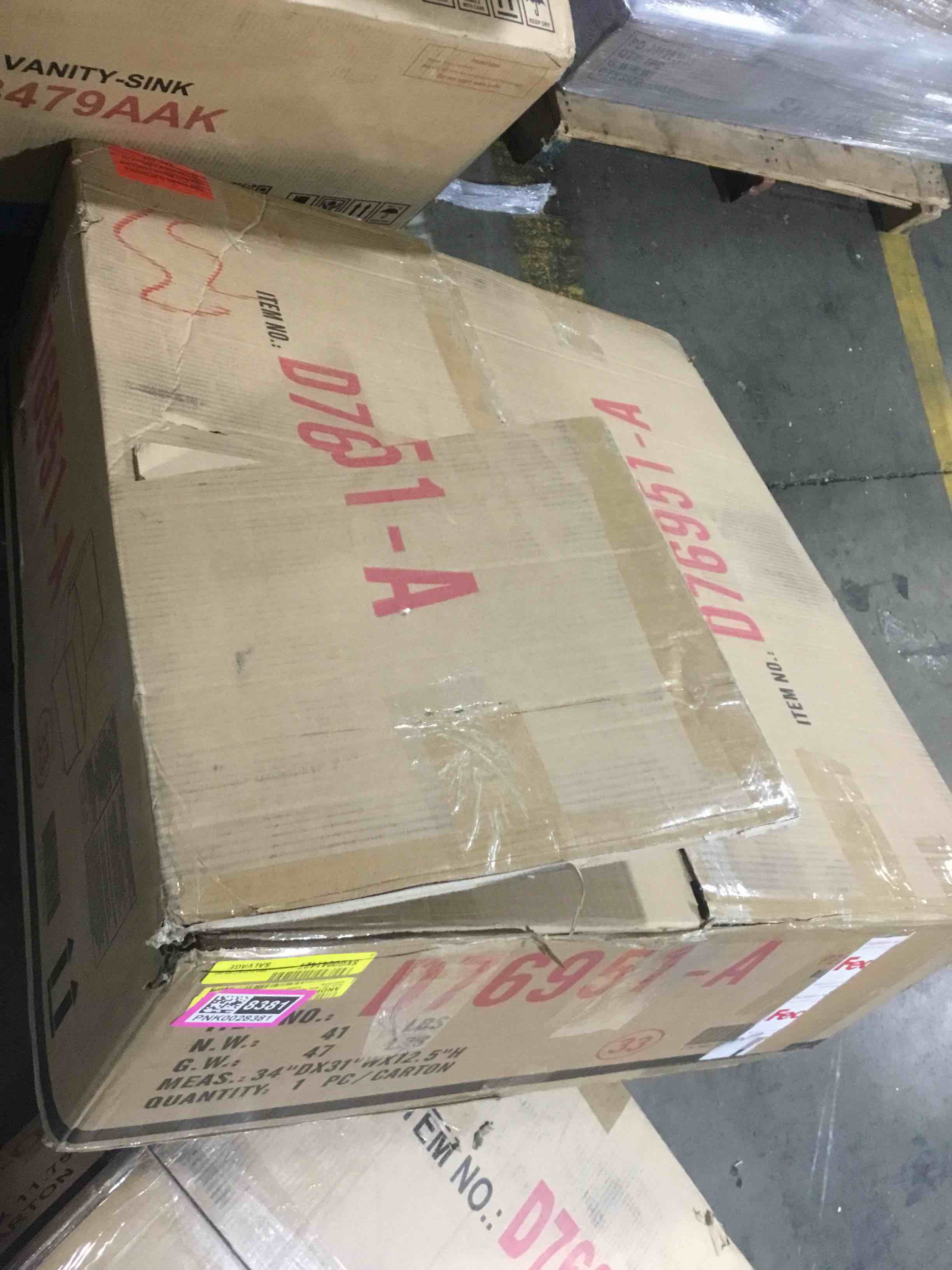 https://s3.amazonaws.com/lotting-images-prod/bidfta/PNK0028381_1733259632774.jpeg
