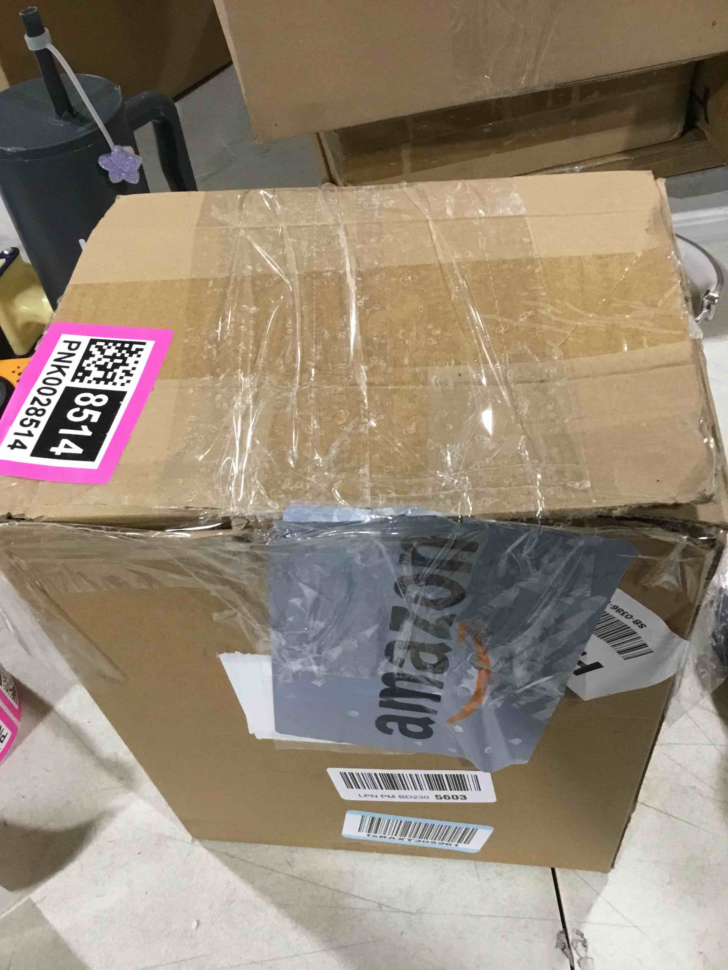 https://s3.amazonaws.com/lotting-images-prod/bidfta/PNK0028514_1733167106614.jpeg