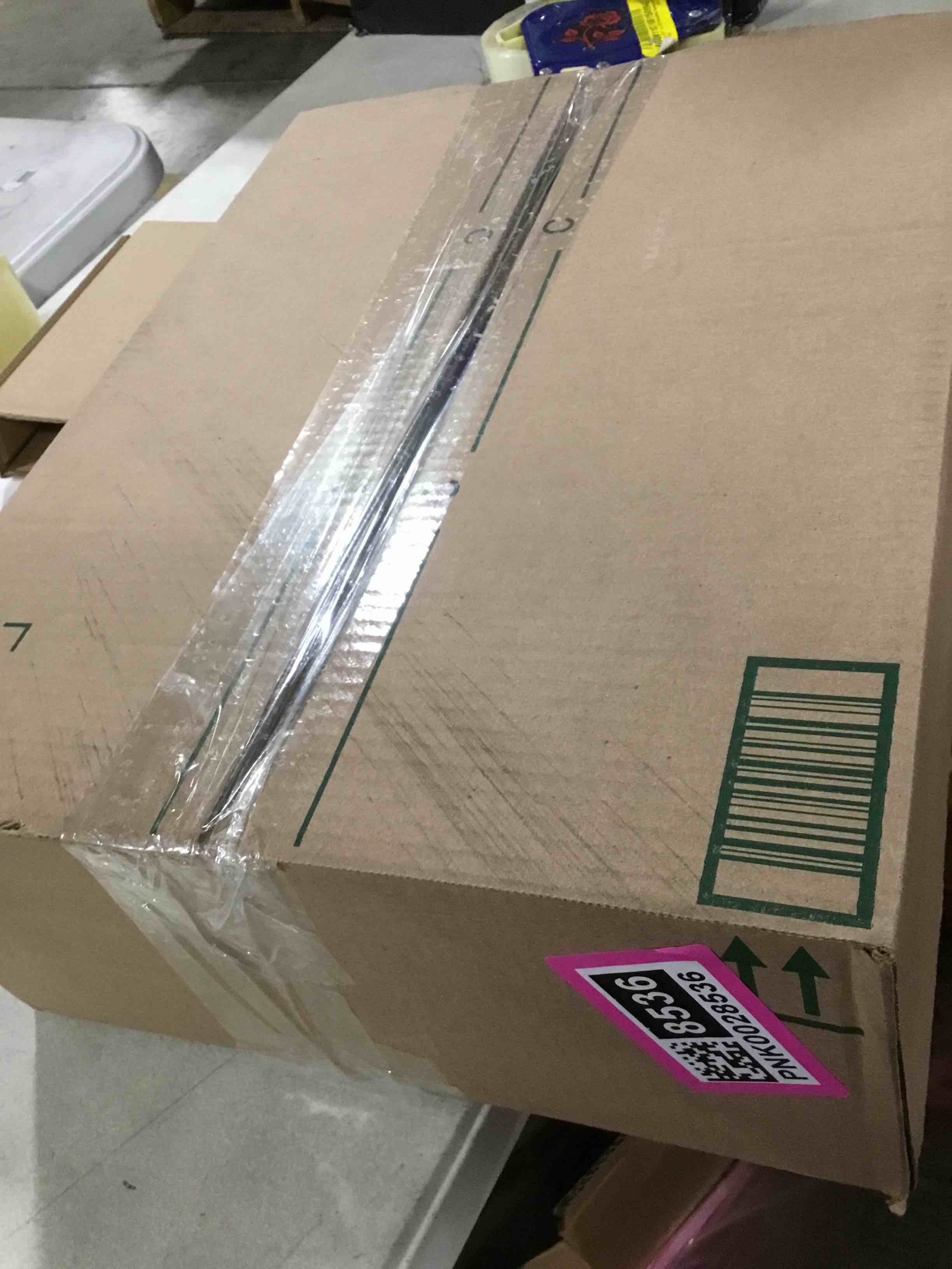 https://s3.amazonaws.com/lotting-images-prod/bidfta/PNK0028536_1733162702077.jpeg