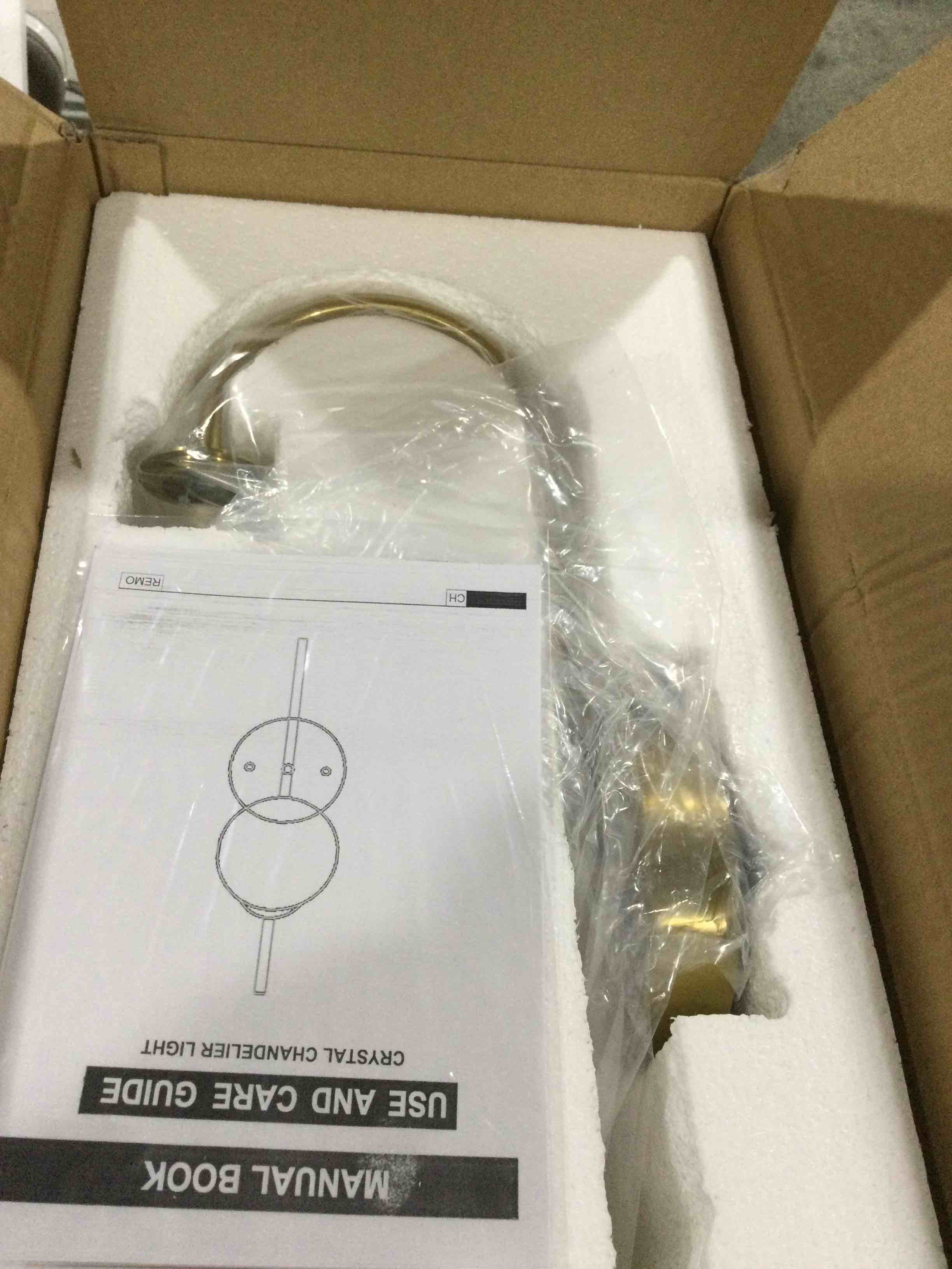 https://s3.amazonaws.com/lotting-images-prod/bidfta/PNK0028640_1733142759971.jpeg