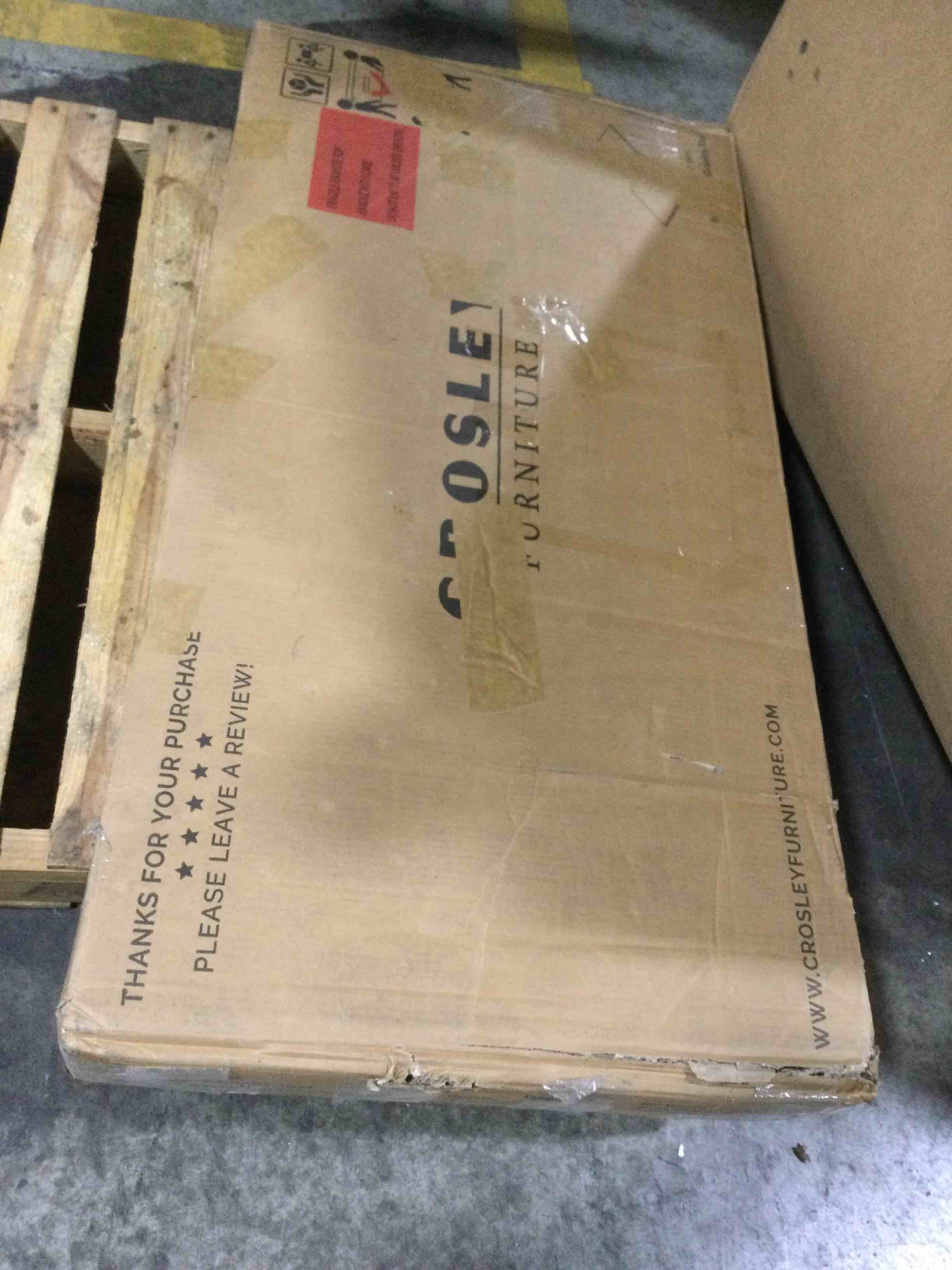 https://s3.amazonaws.com/lotting-images-prod/bidfta/PNK0028656_1732914261280.jpeg