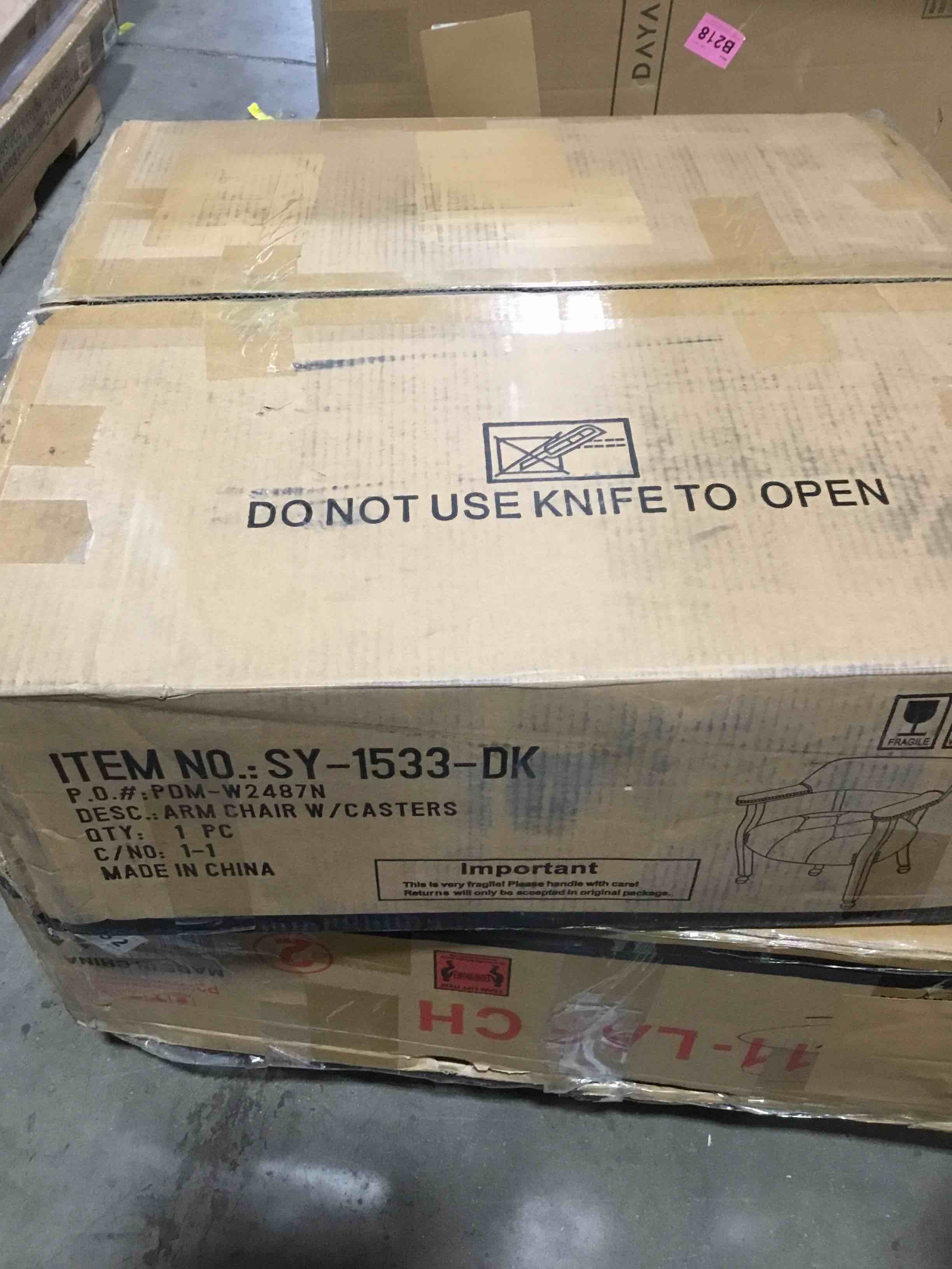 https://s3.amazonaws.com/lotting-images-prod/bidfta/PNK0028708_1732894138007.jpeg