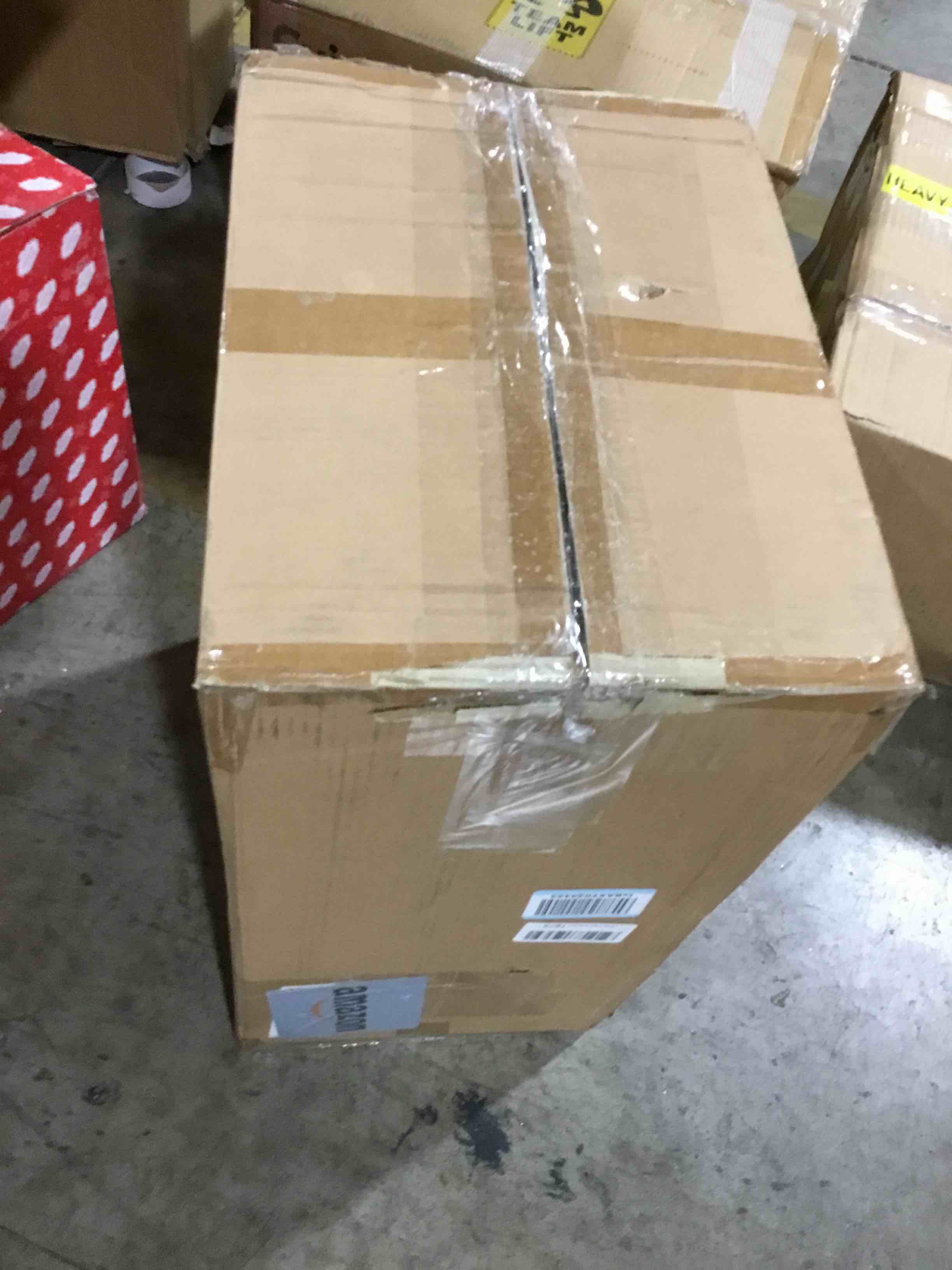 https://s3.amazonaws.com/lotting-images-prod/bidfta/PNK0028893_1732717424406.jpeg