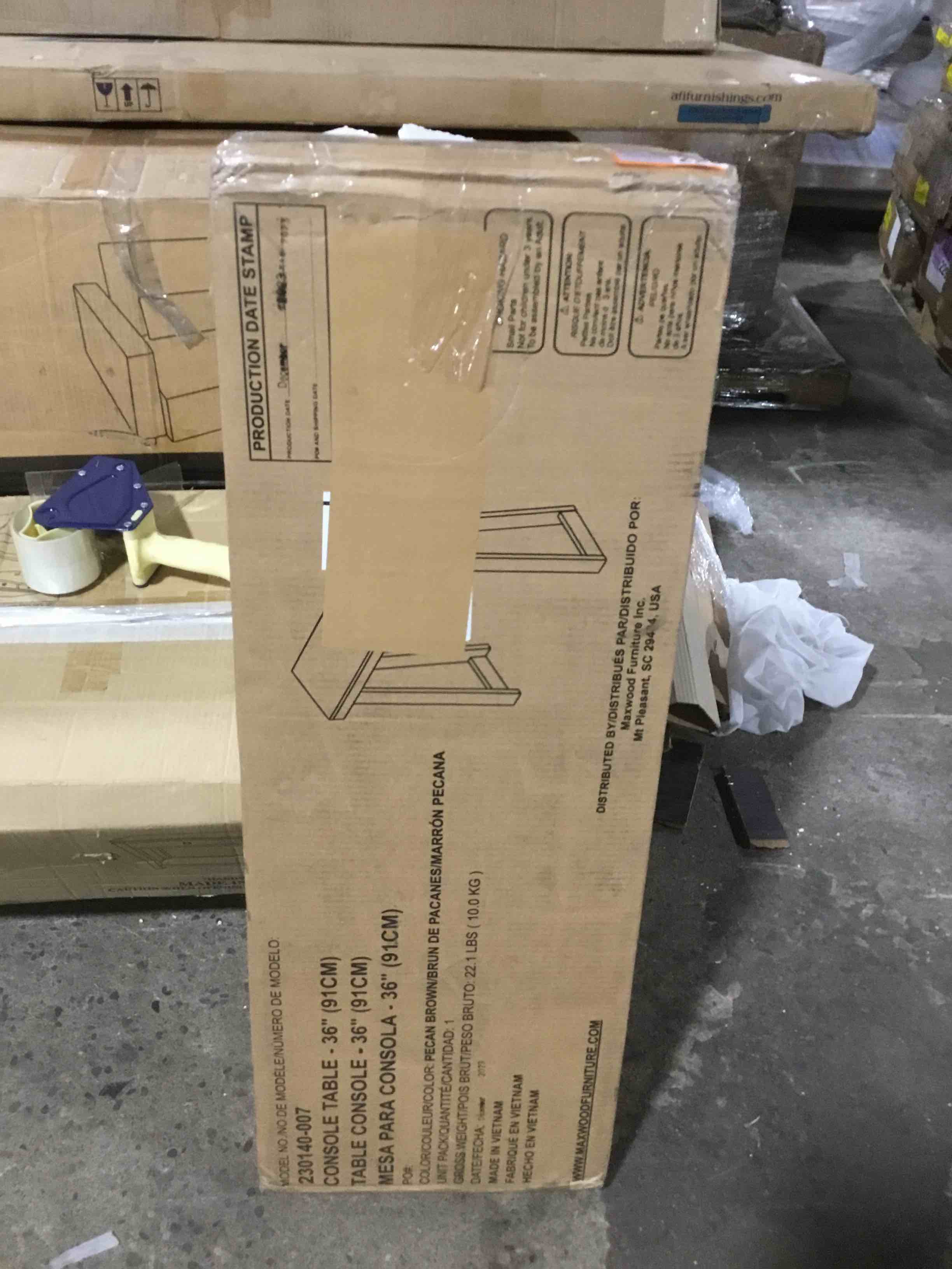 https://s3.amazonaws.com/lotting-images-prod/bidfta/PNK0029907_1730910122613.jpeg