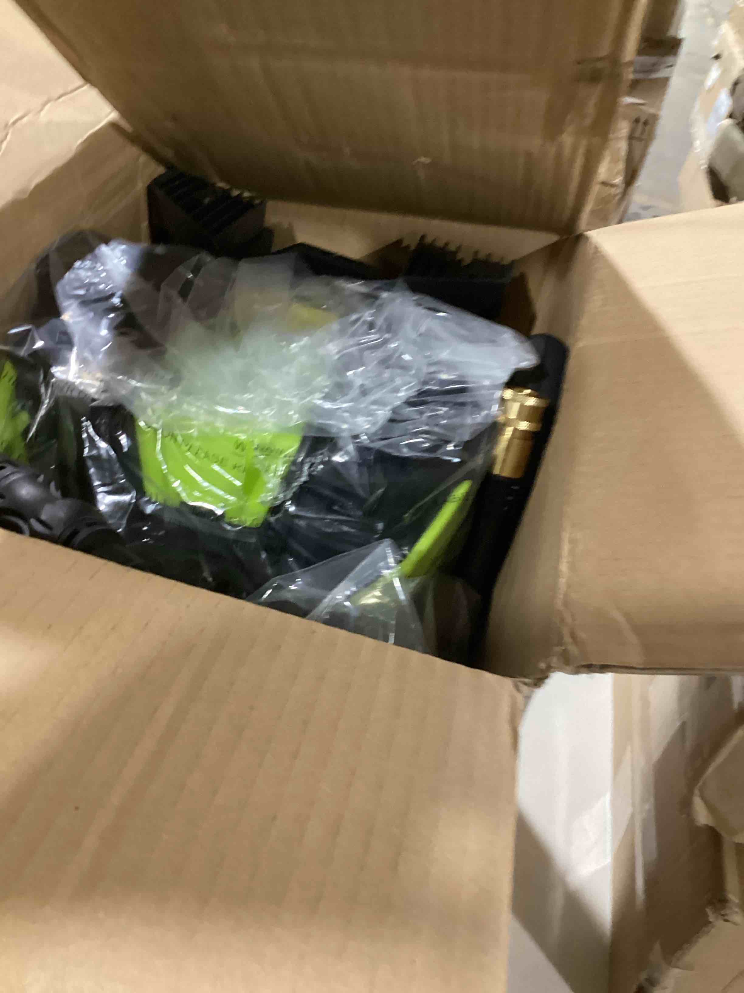 https://s3.amazonaws.com/lotting-images-prod/bidfta/PNK0030583_1732631865787.jpeg