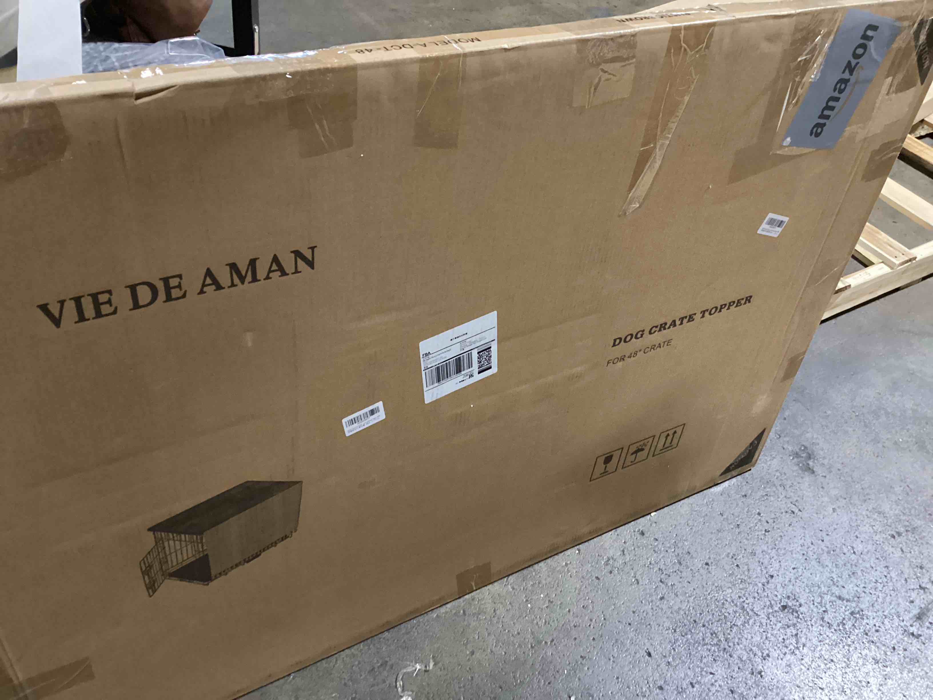 https://s3.amazonaws.com/lotting-images-prod/bidfta/PNK0031630_1731094039252.jpeg