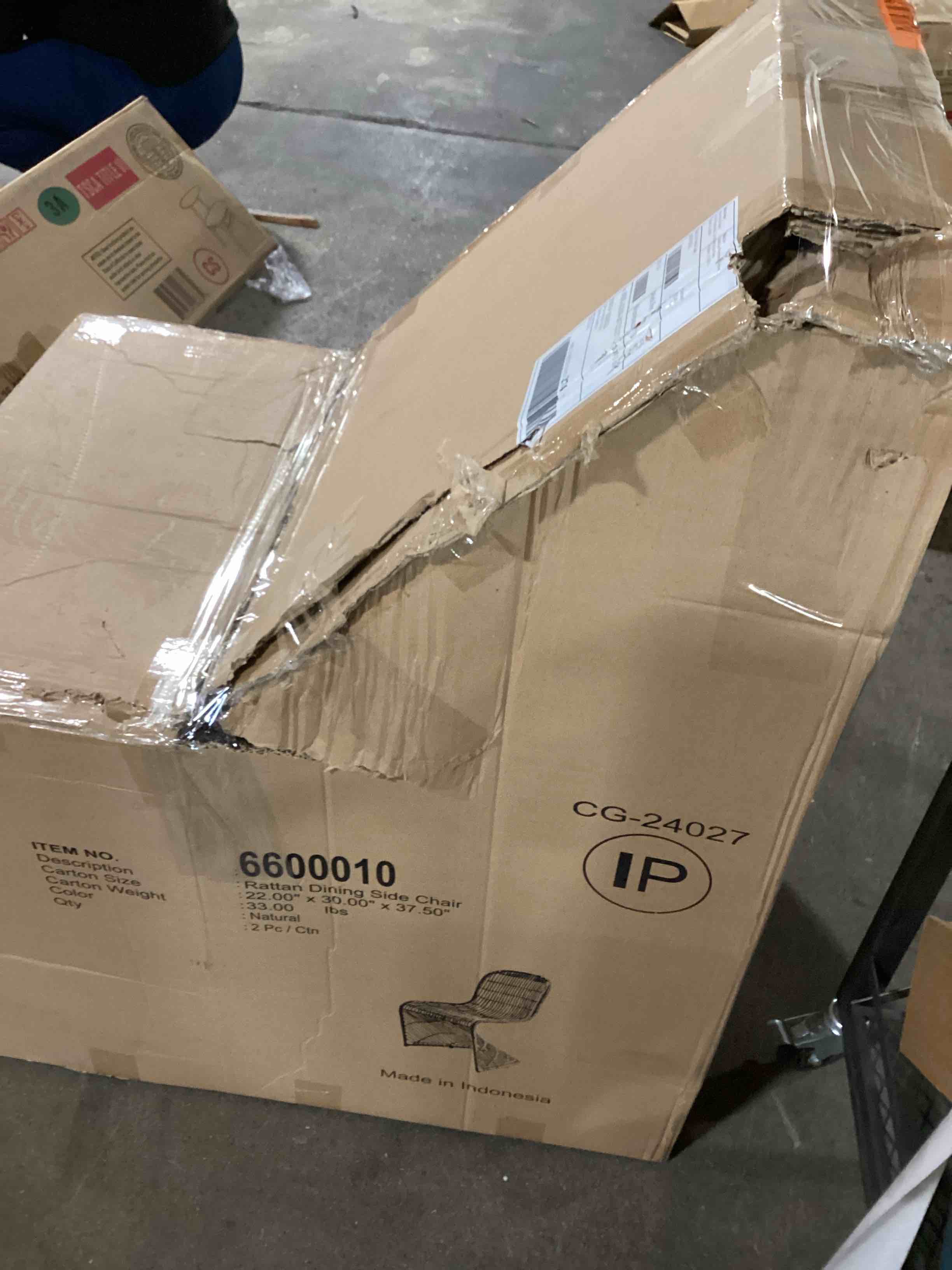 https://s3.amazonaws.com/lotting-images-prod/bidfta/PNK0031667_1731081085337.jpeg