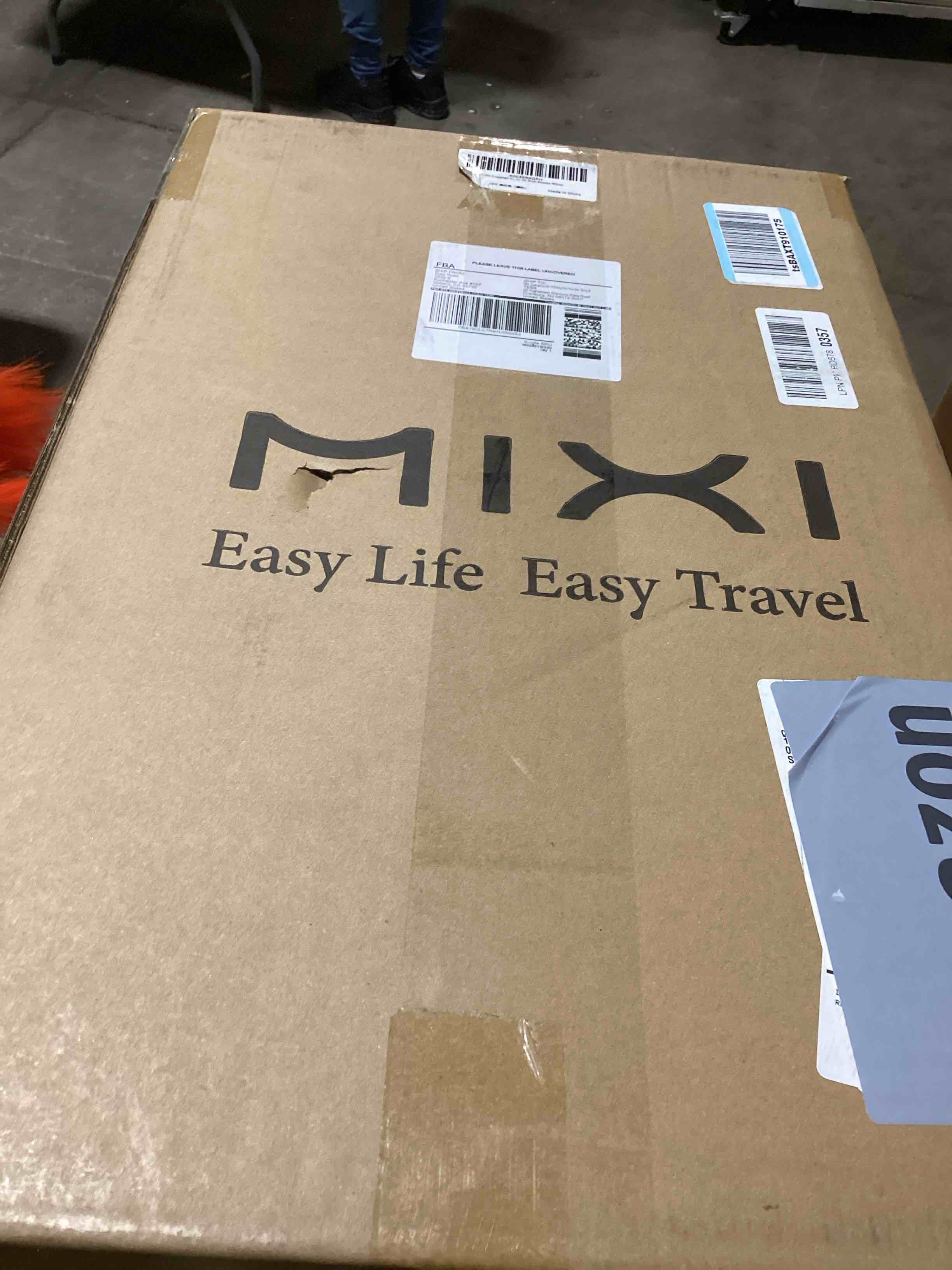 https://s3.amazonaws.com/lotting-images-prod/bidfta/PNK0031868_1730926845125.jpeg