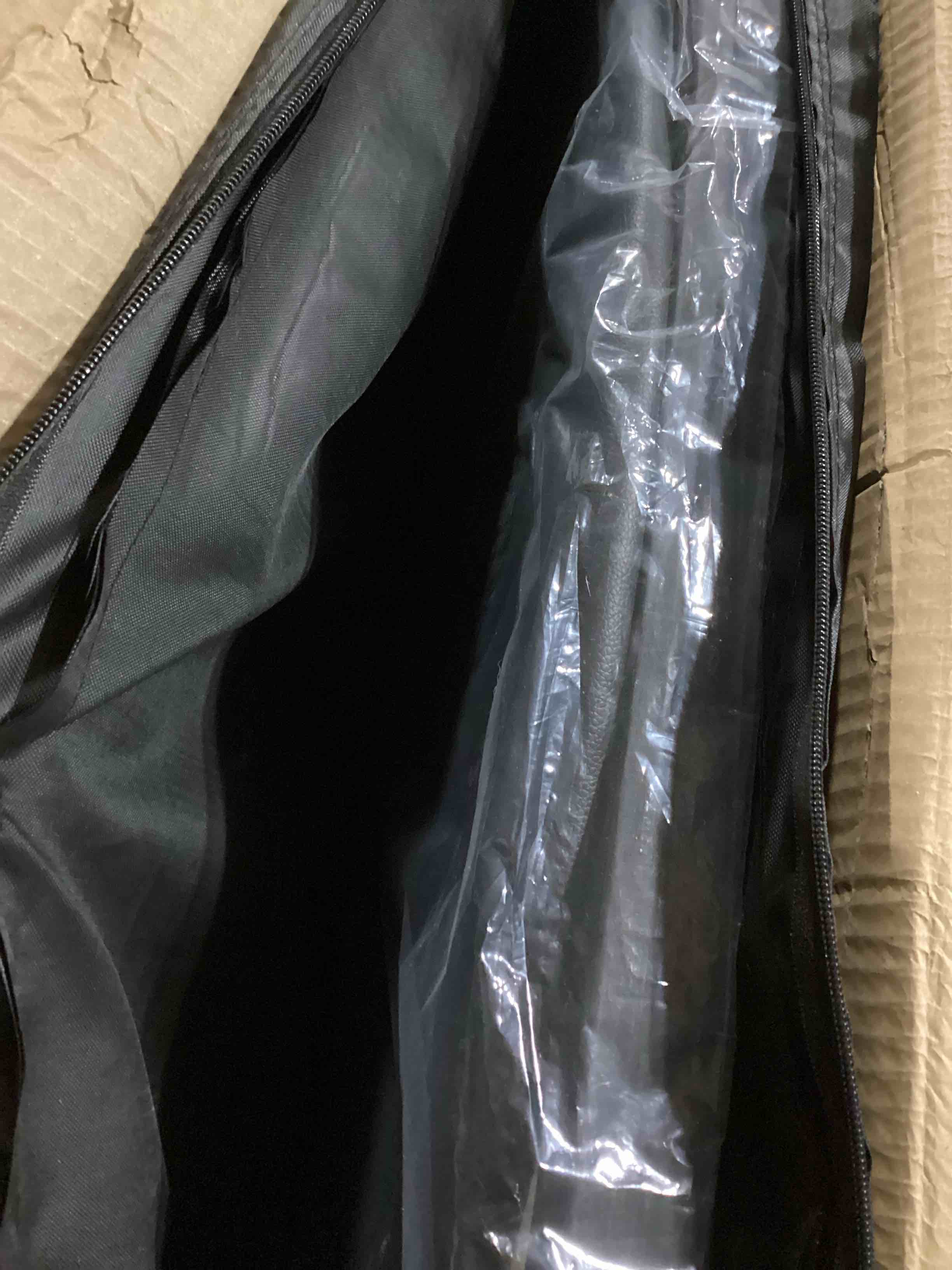 https://s3.amazonaws.com/lotting-images-prod/bidfta/PNK0031890_1730923994568.jpeg