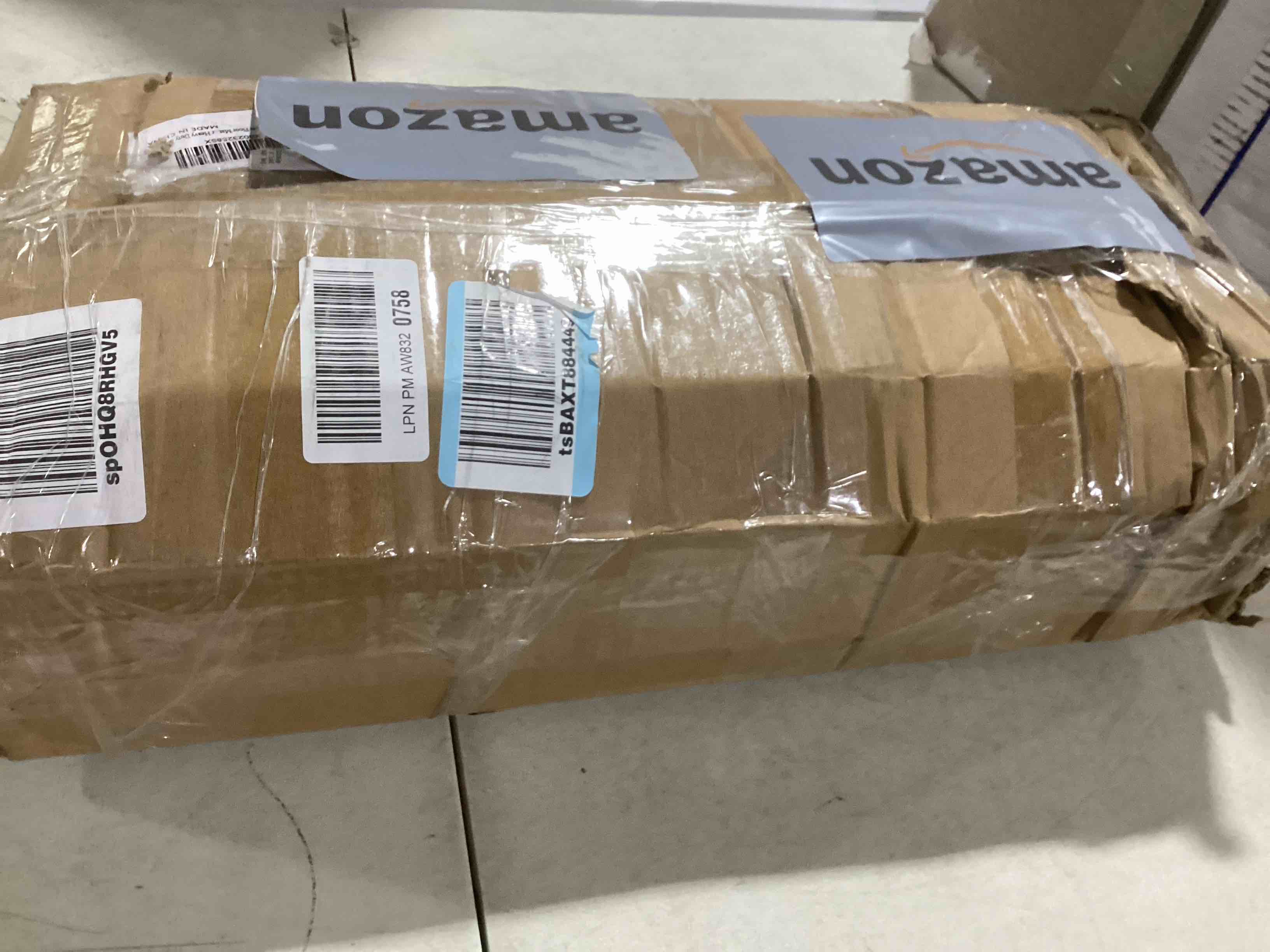 https://s3.amazonaws.com/lotting-images-prod/bidfta/PNK0032129_1731946165397.jpeg