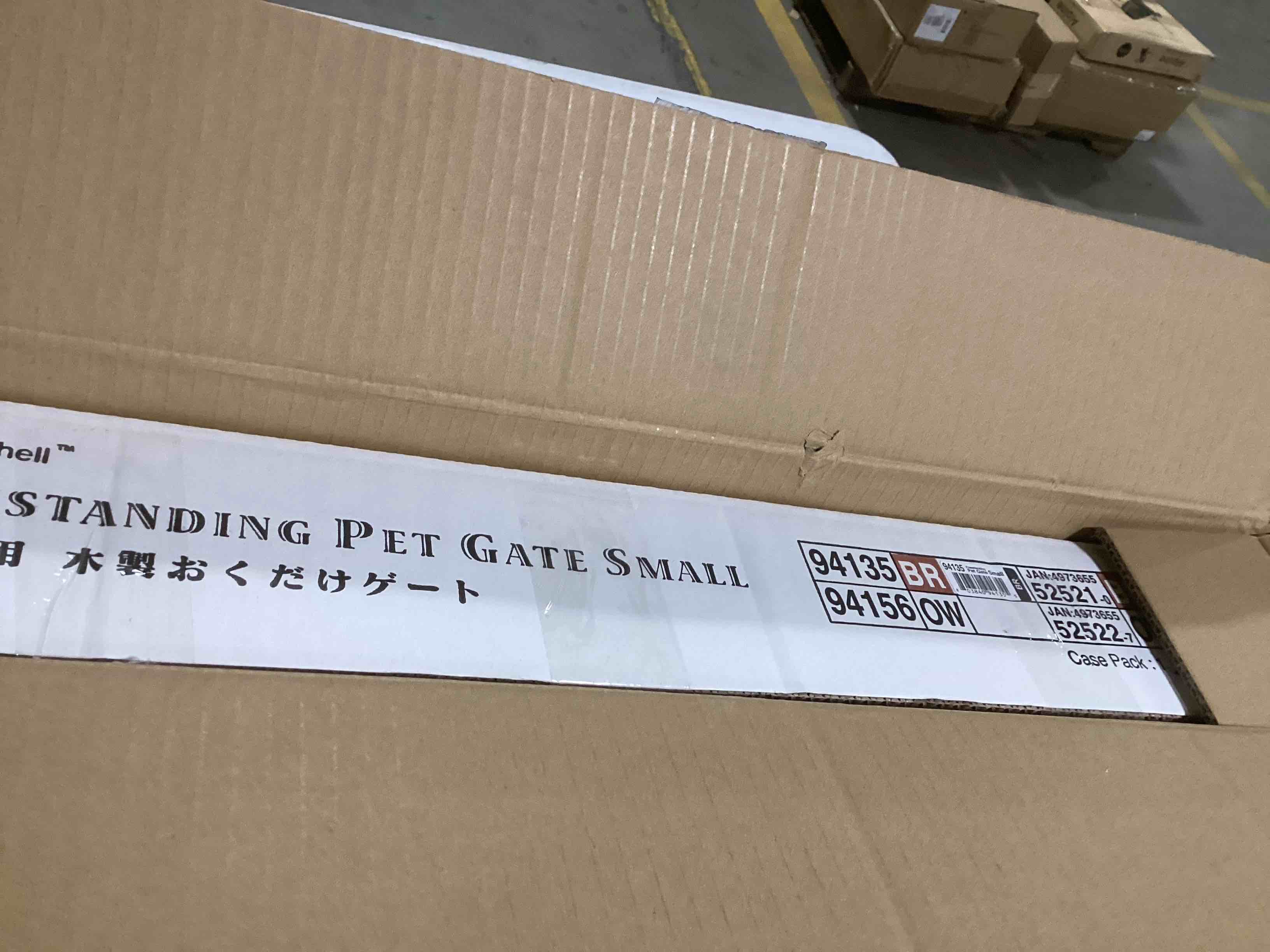 https://s3.amazonaws.com/lotting-images-prod/bidfta/PNK0032211_1731700452295.jpeg