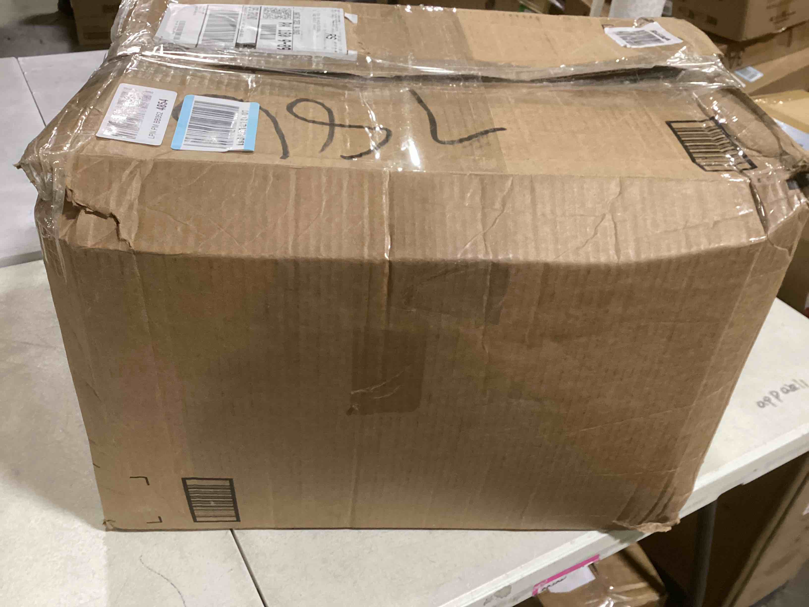 https://s3.amazonaws.com/lotting-images-prod/bidfta/PNK0032323_1731681003394.jpeg
