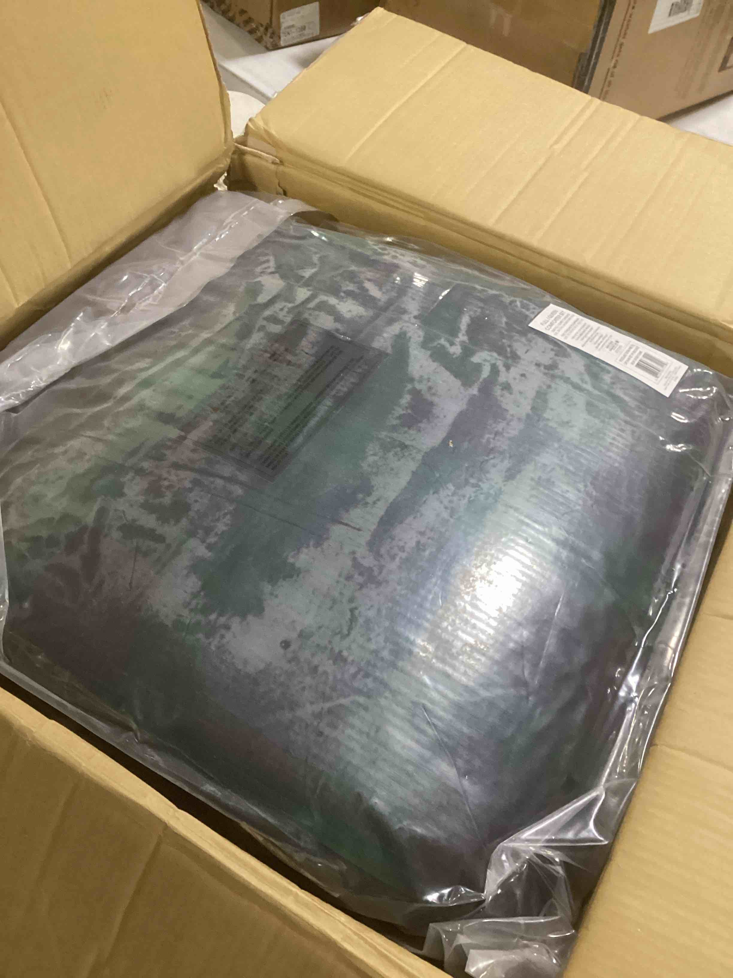 https://s3.amazonaws.com/lotting-images-prod/bidfta/PNK0032876_1731354098052.jpeg