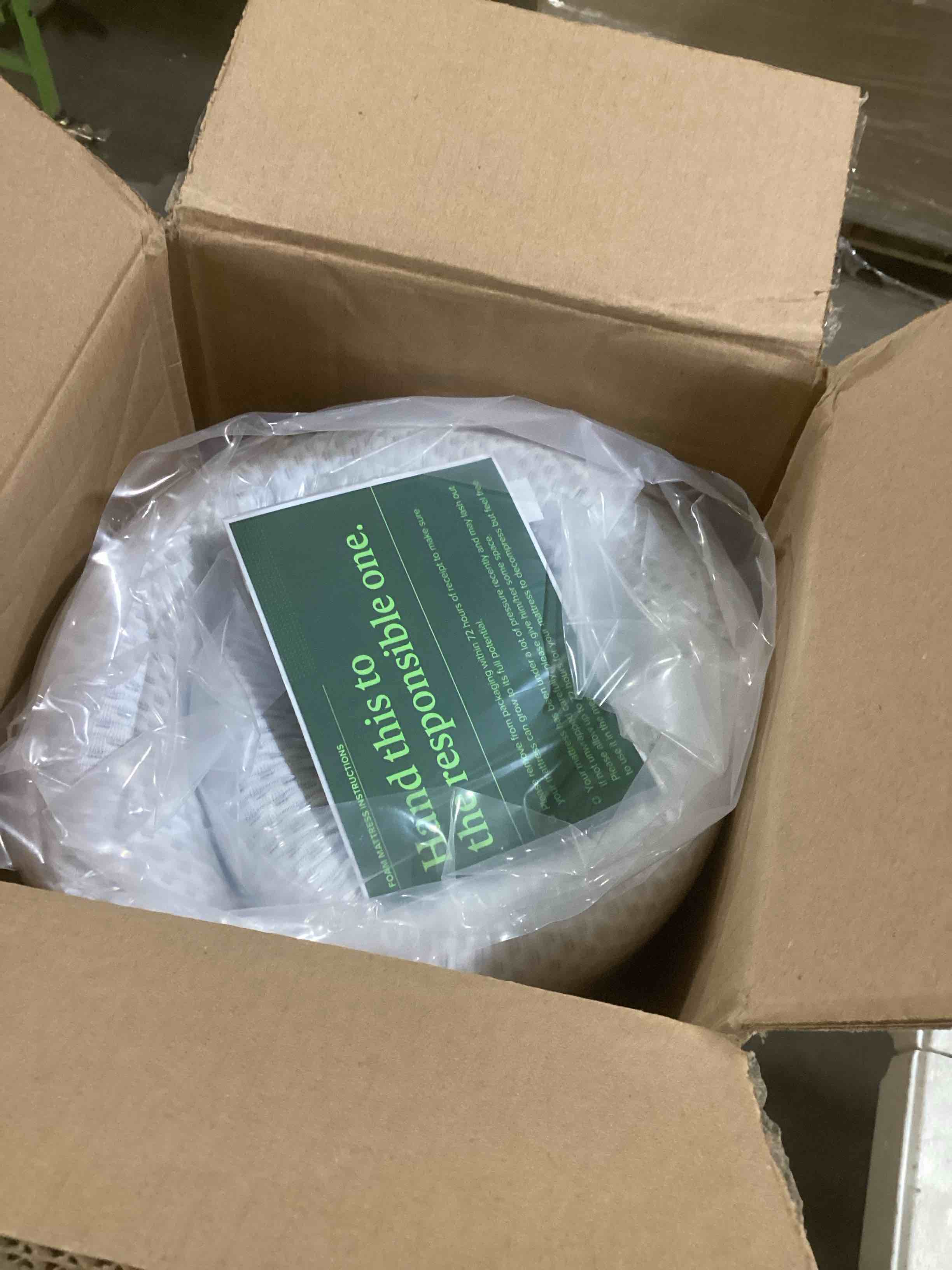https://s3.amazonaws.com/lotting-images-prod/bidfta/PNK0032900_1731353826561.jpeg