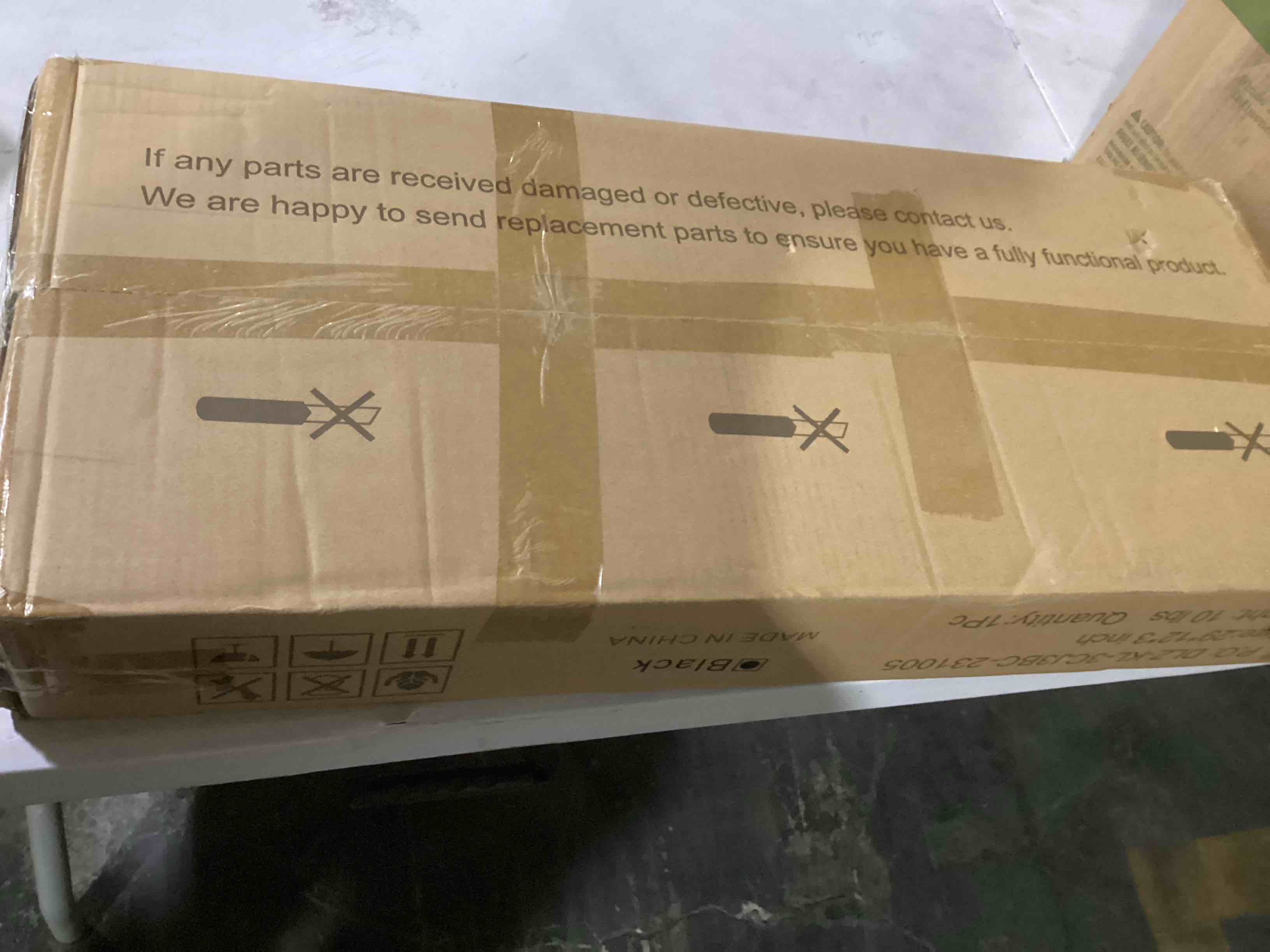 https://s3.amazonaws.com/lotting-images-prod/bidfta/PNK0033356_1731096751938.jpeg