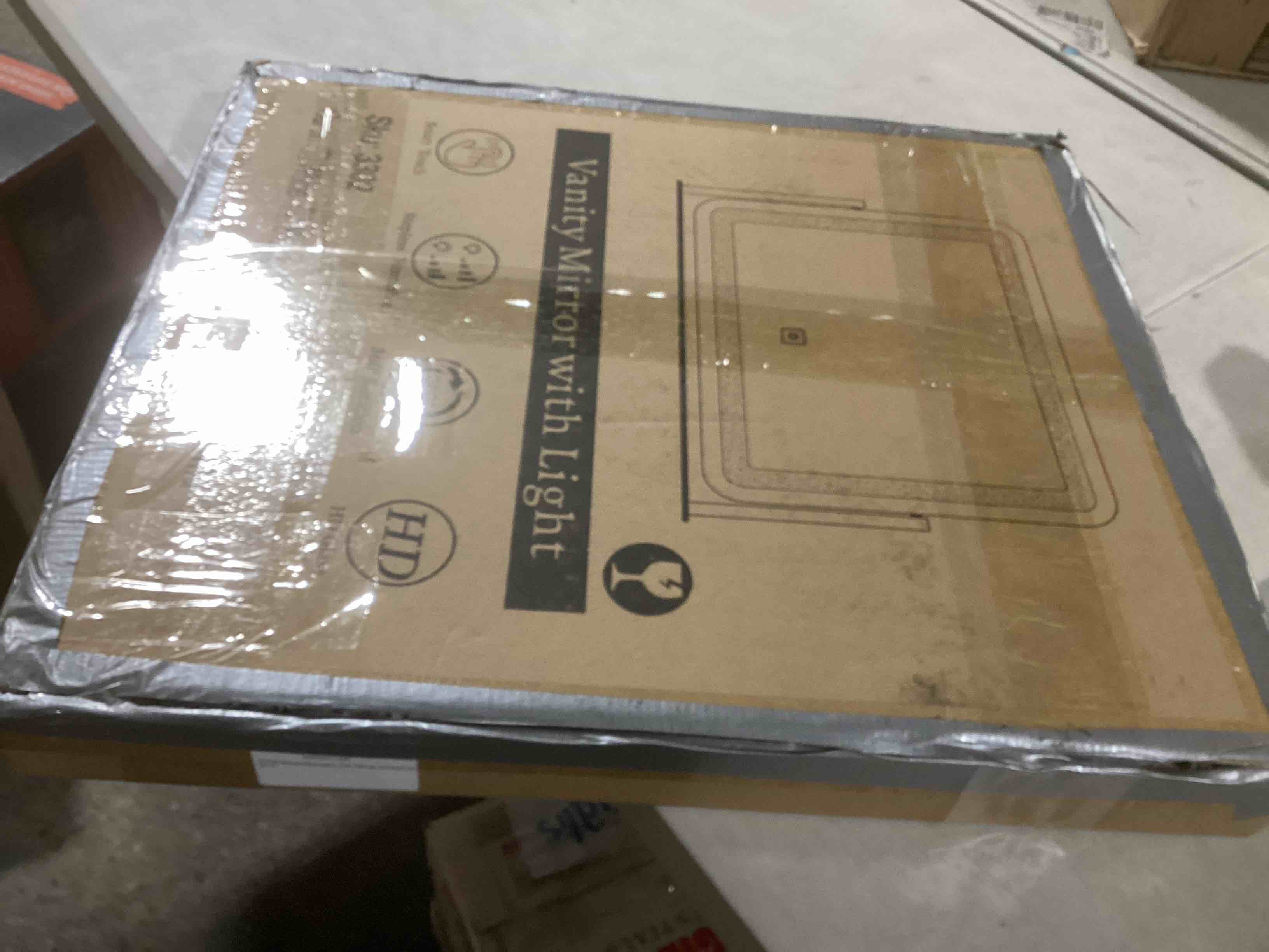 https://s3.amazonaws.com/lotting-images-prod/bidfta/PNK0033673_1731001554563.jpeg