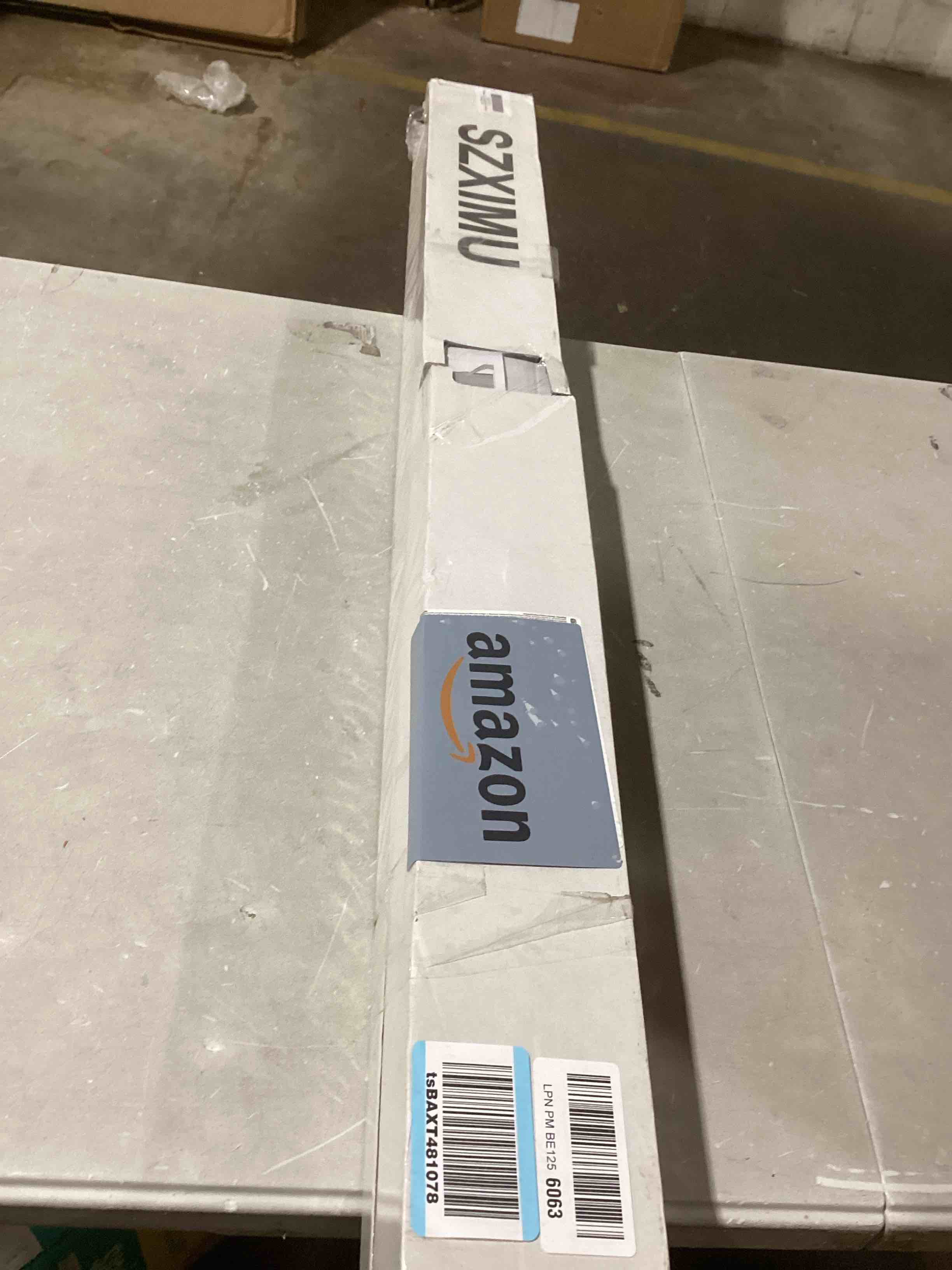 https://s3.amazonaws.com/lotting-images-prod/bidfta/PNK0033801_1730988529707.jpeg