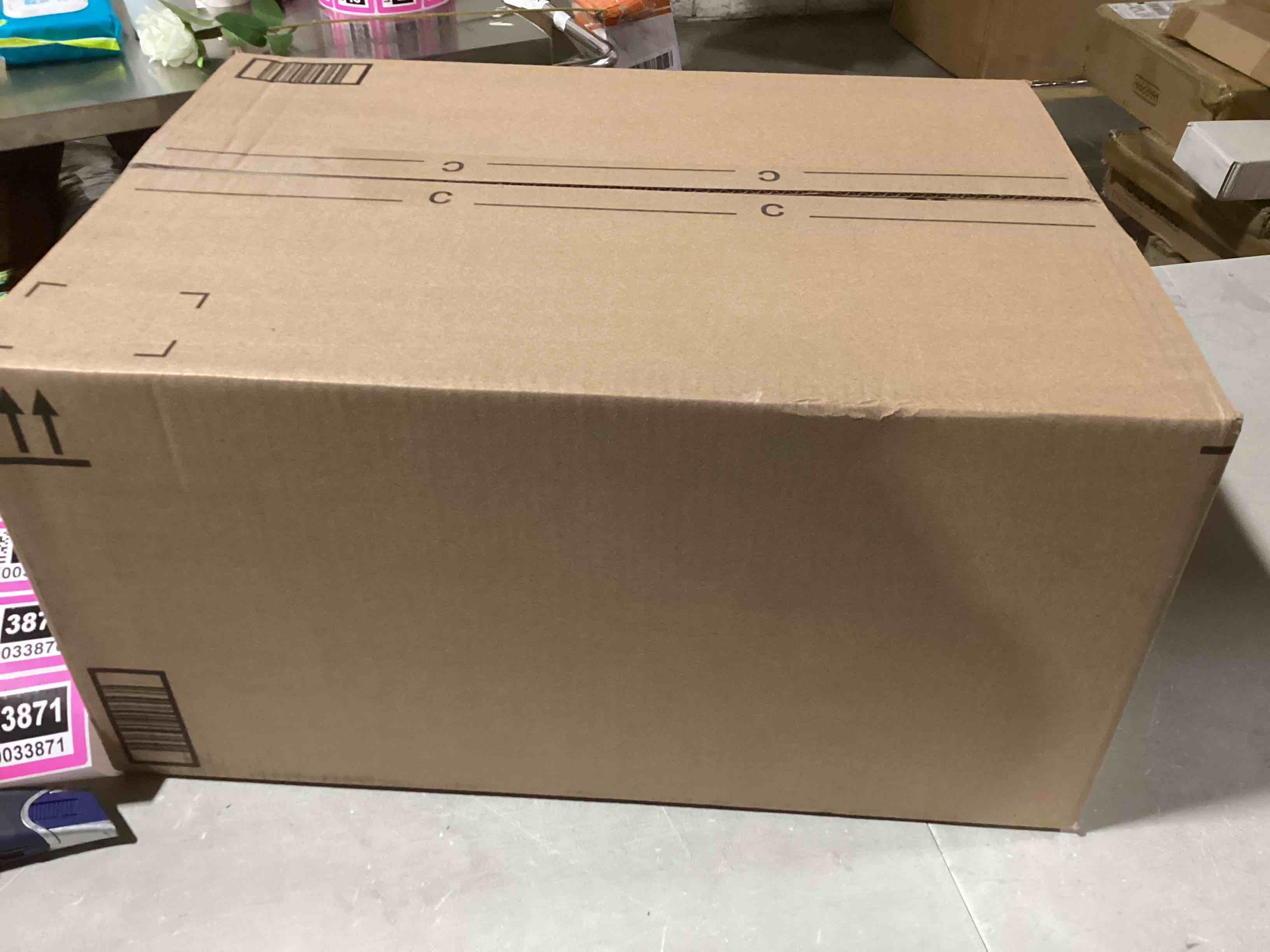 https://s3.amazonaws.com/lotting-images-prod/bidfta/PNK0033874_1730984963167.jpeg