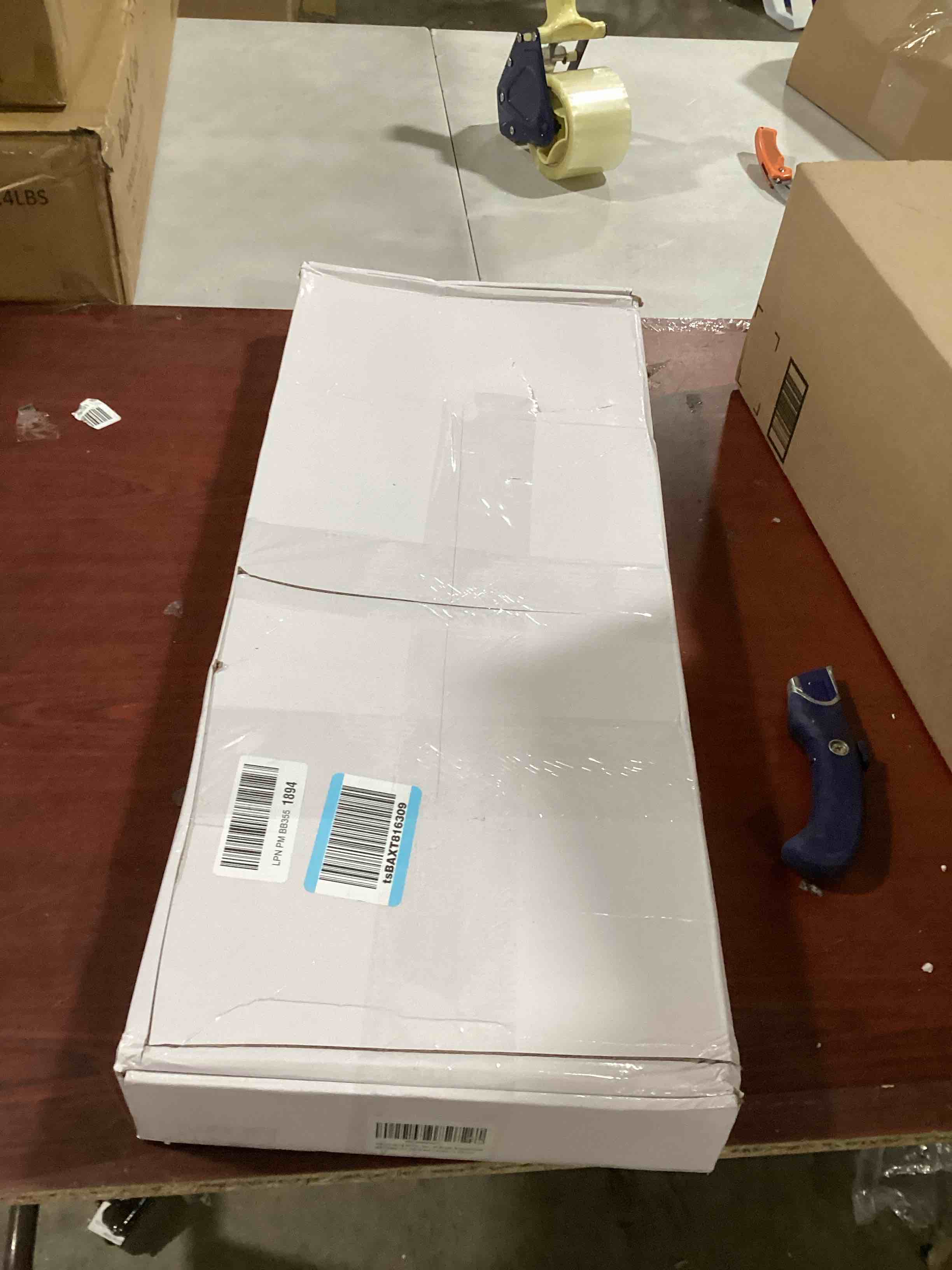 https://s3.amazonaws.com/lotting-images-prod/bidfta/PNK0036126_1733862559080.jpeg