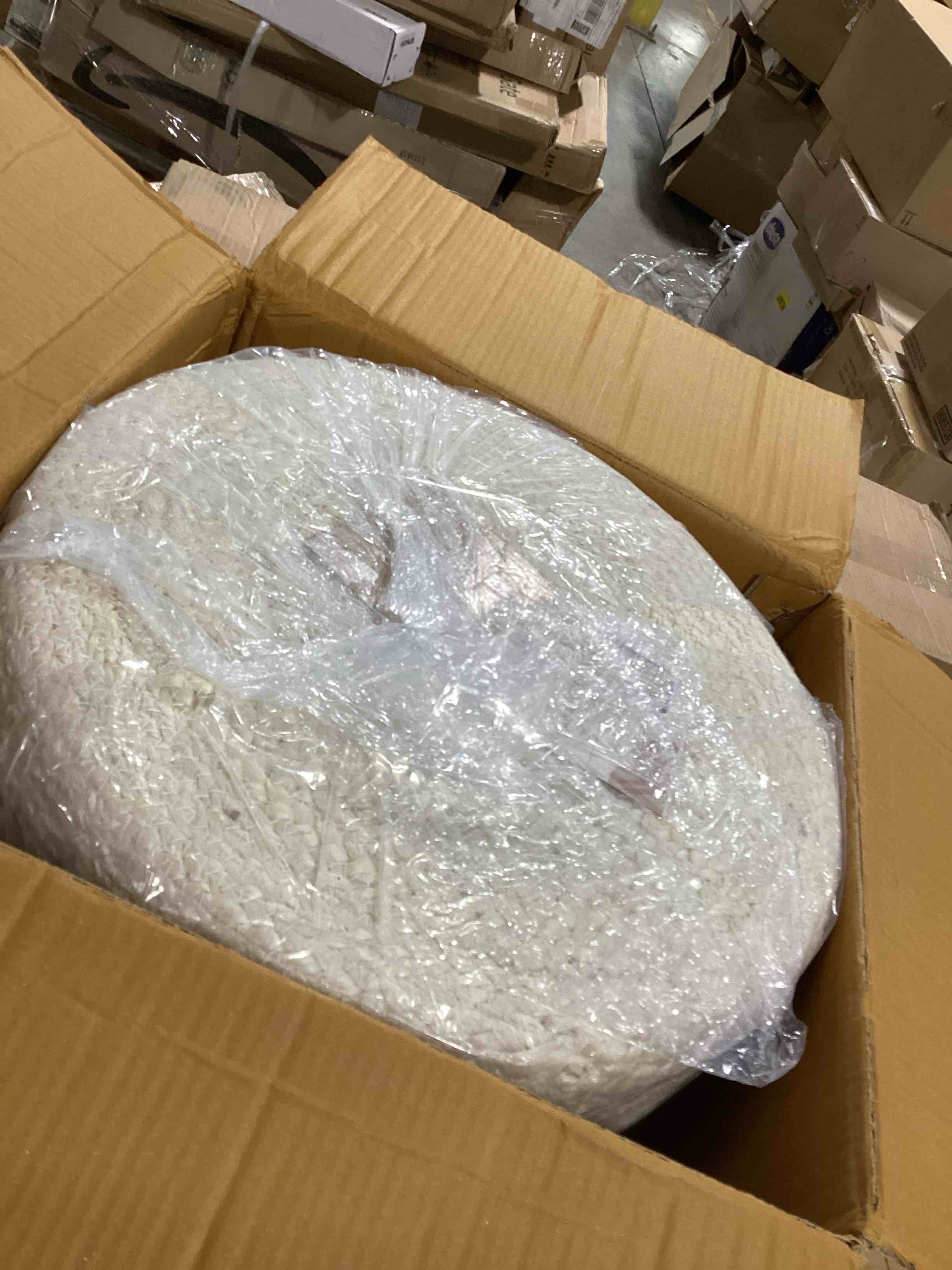 https://s3.amazonaws.com/lotting-images-prod/bidfta/PNK0036516_1733588252367.jpeg