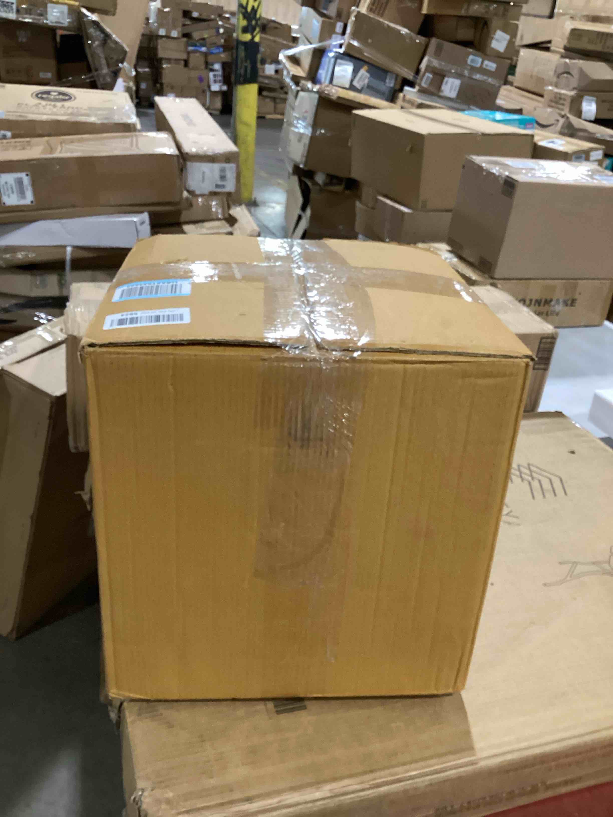 https://s3.amazonaws.com/lotting-images-prod/bidfta/PNK0036516_1733588264406.jpeg