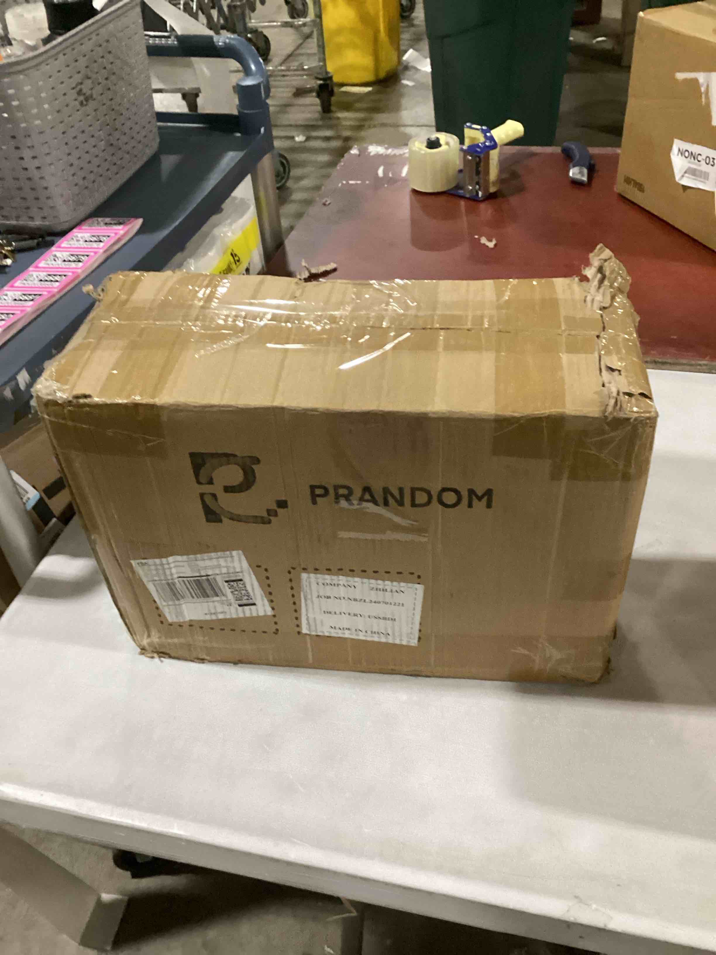 https://s3.amazonaws.com/lotting-images-prod/bidfta/PNK0036680_1733586831937.jpeg