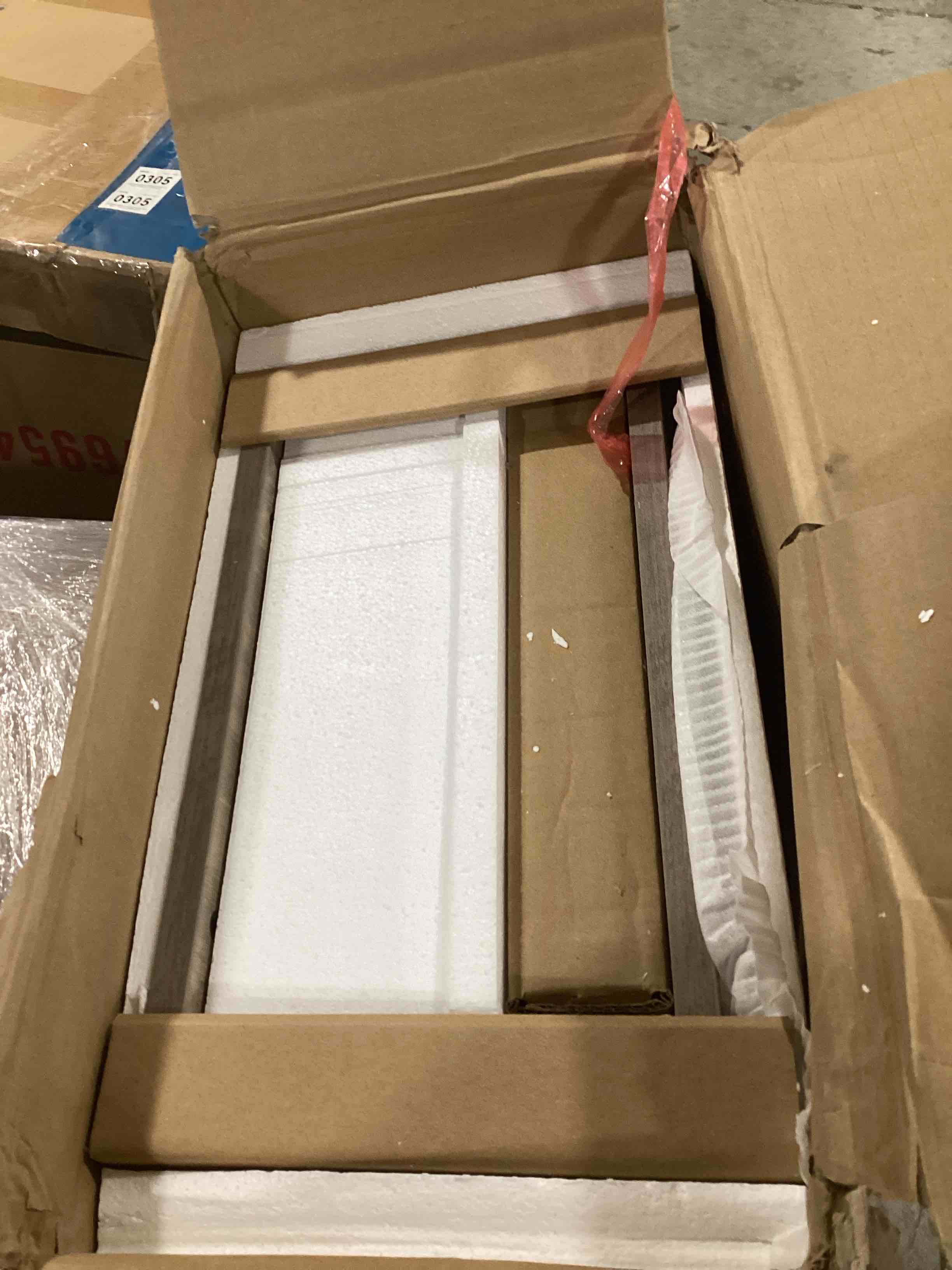https://s3.amazonaws.com/lotting-images-prod/bidfta/PNK0037270_1733336452492.jpeg