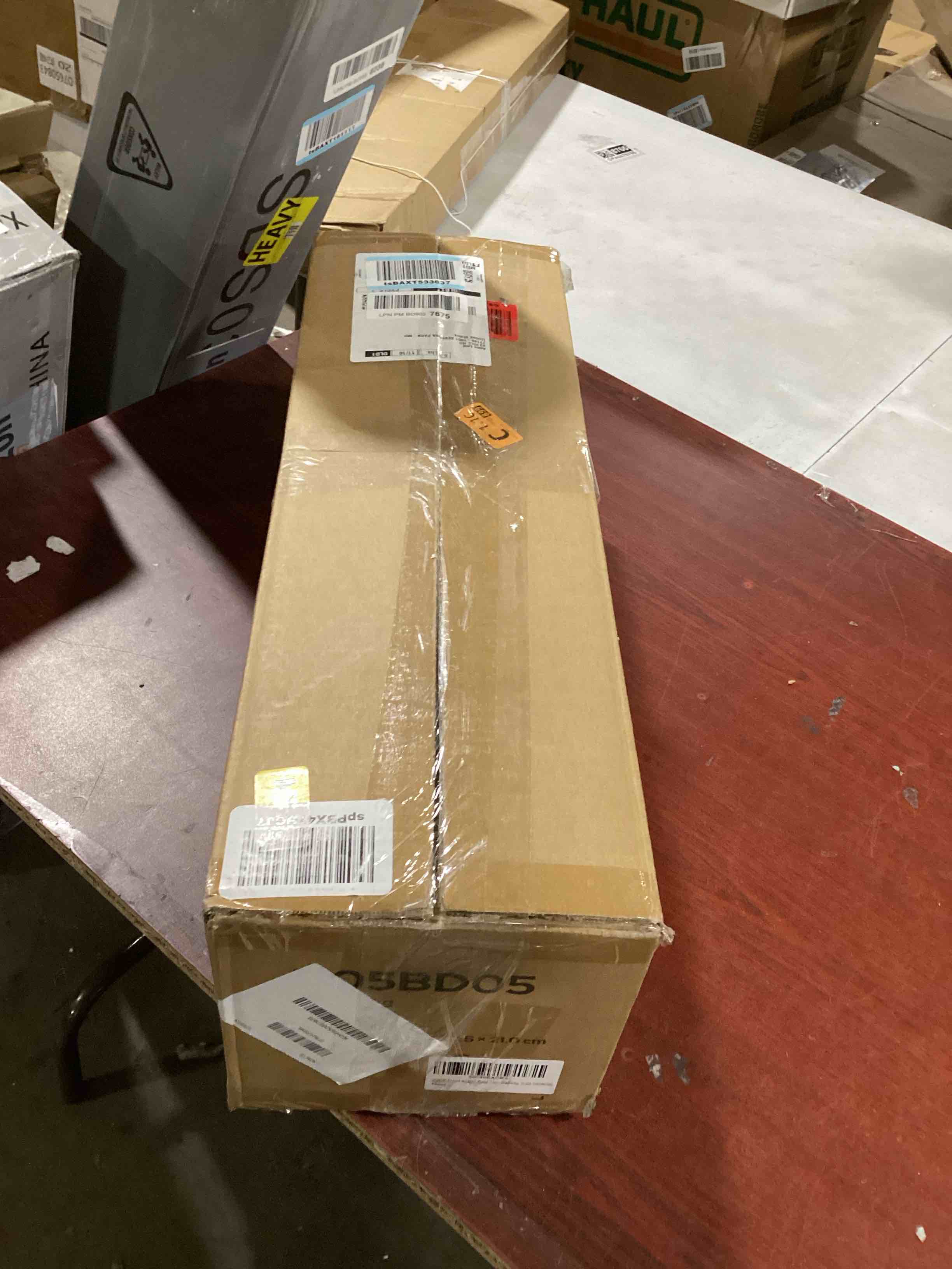 https://s3.amazonaws.com/lotting-images-prod/bidfta/PNK0037560_1733162043891.jpeg