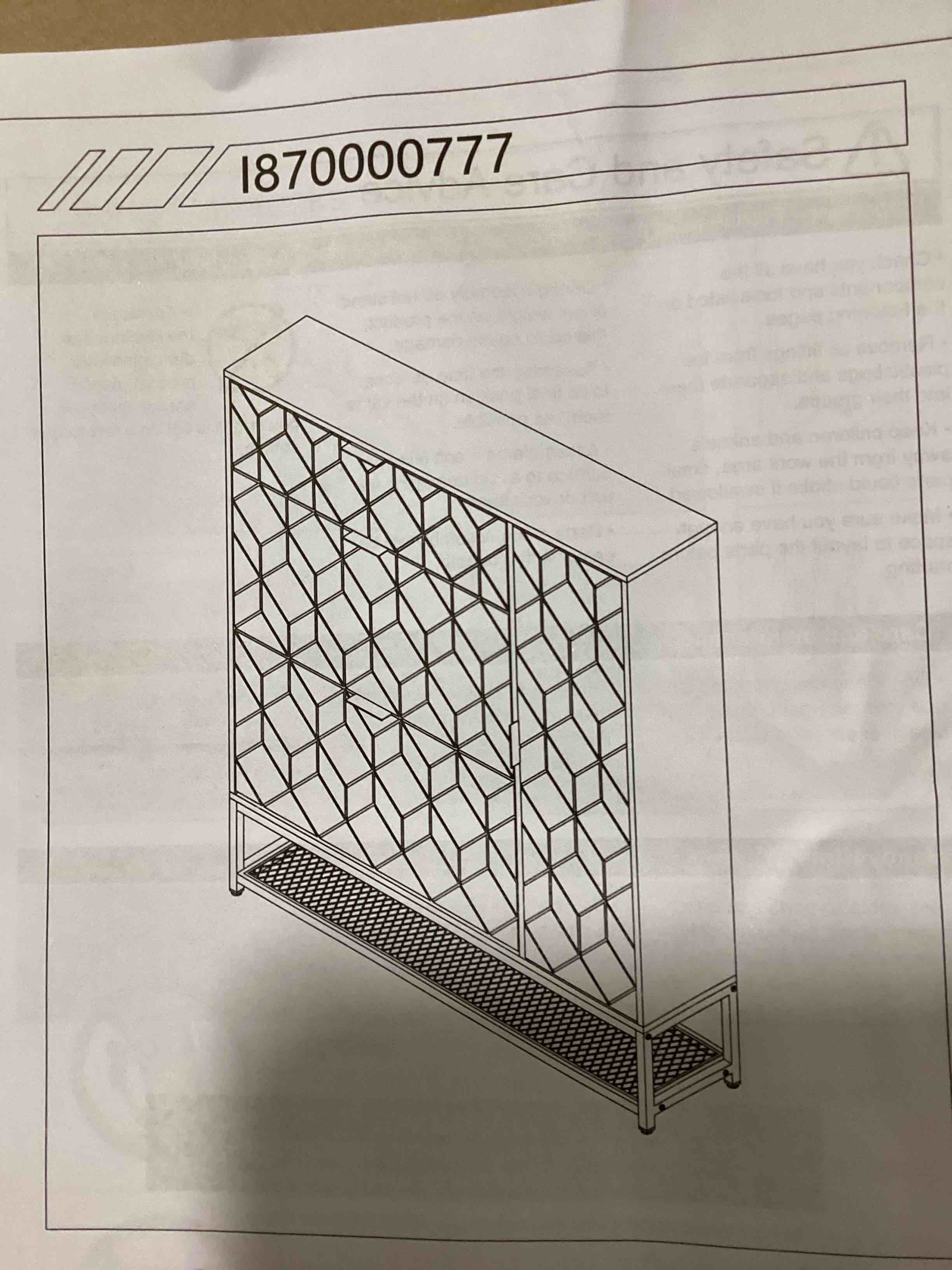Console table with geometric pattern I870000777A
