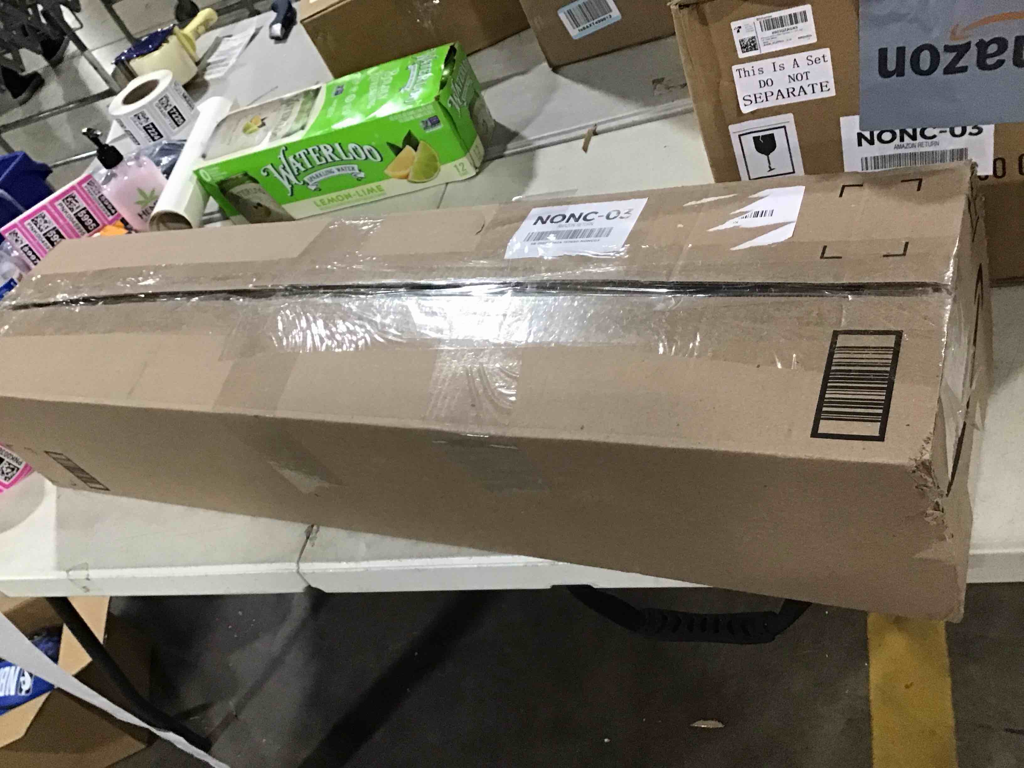 https://s3.amazonaws.com/lotting-images-prod/bidfta/PNK0038105_1733921951548.jpeg