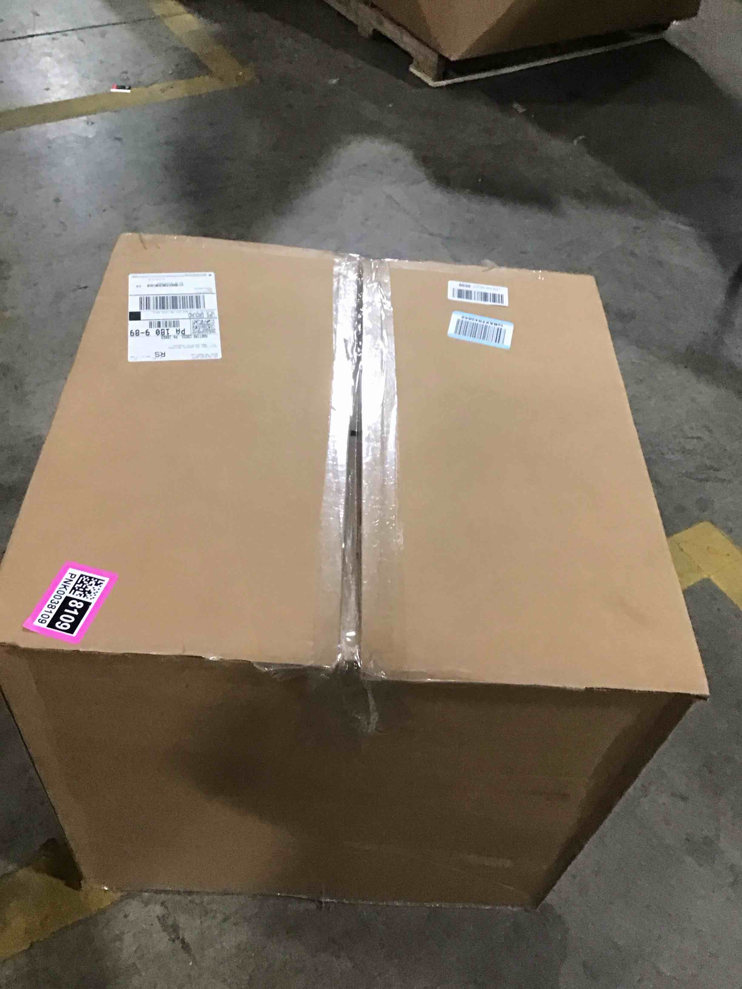 https://s3.amazonaws.com/lotting-images-prod/bidfta/PNK0038109_1733921435859.jpeg