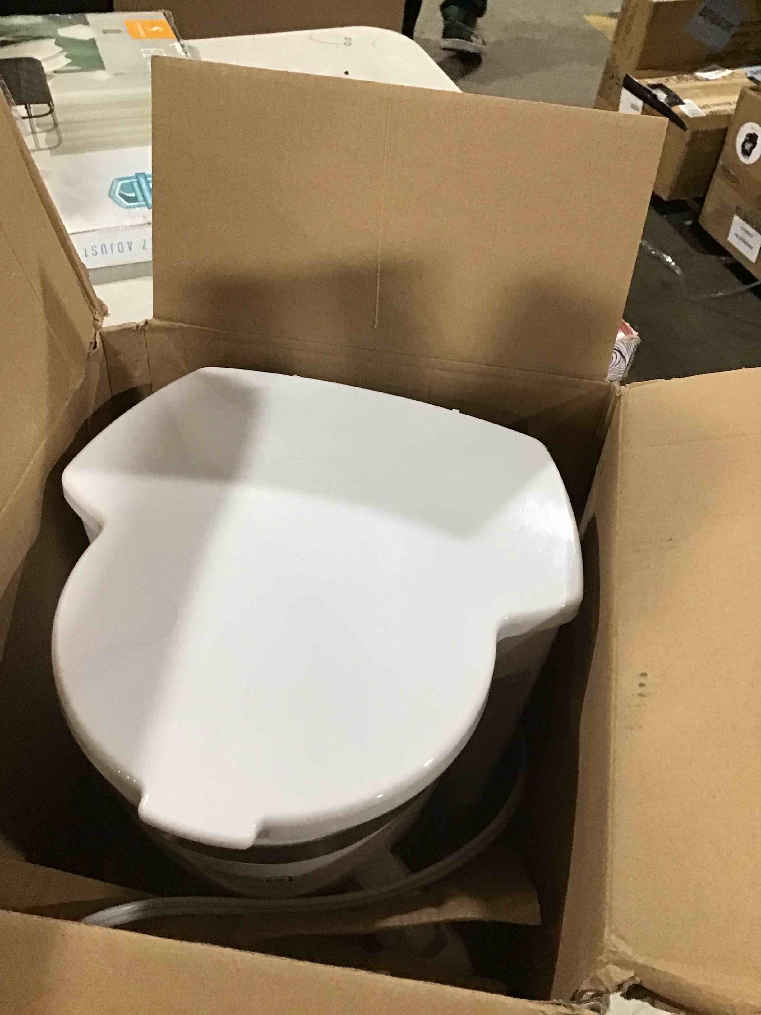 https://s3.amazonaws.com/lotting-images-prod/bidfta/PNK0038117_1733920271539.jpeg