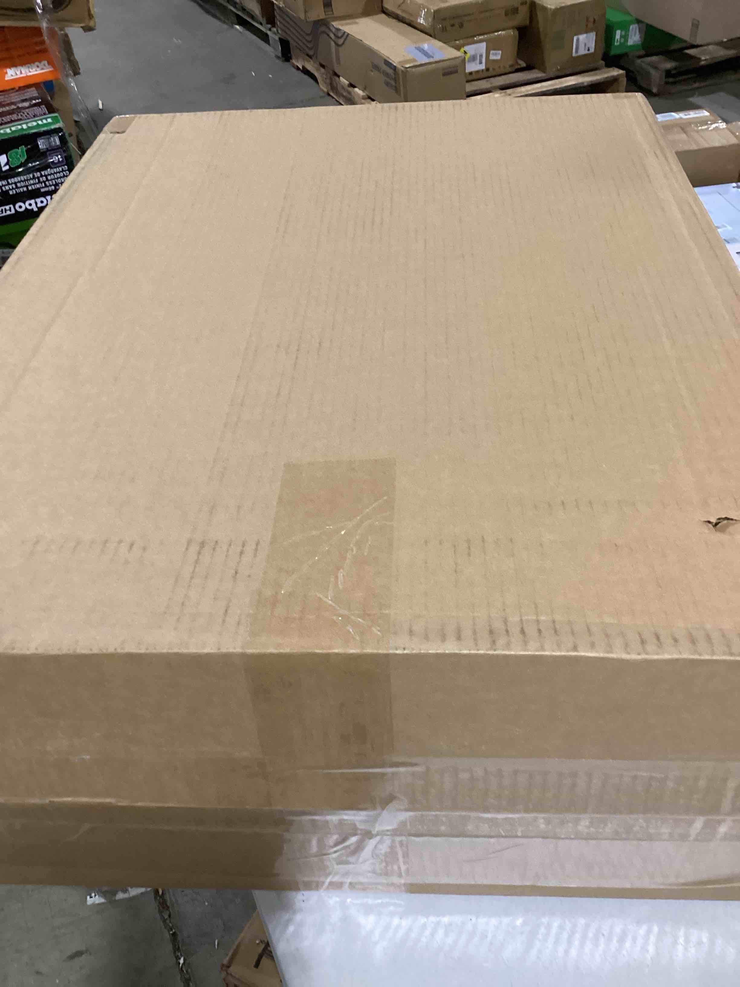 https://s3.amazonaws.com/lotting-images-prod/bidfta/PNK0038419_1733149973222.jpeg