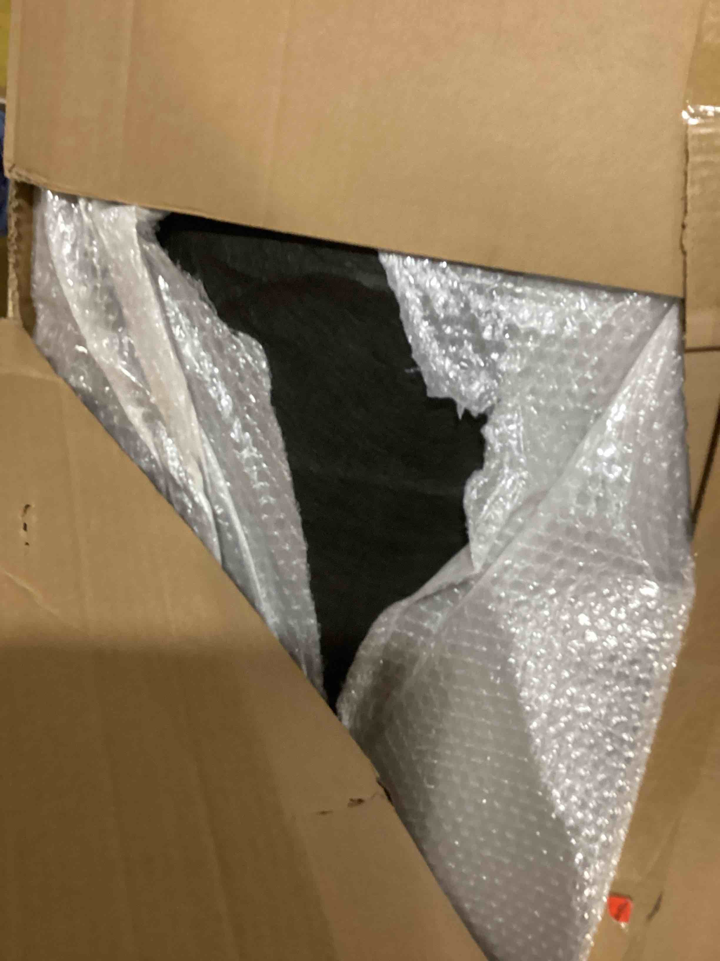 https://s3.amazonaws.com/lotting-images-prod/bidfta/PNK0038554_1732891501937.jpeg