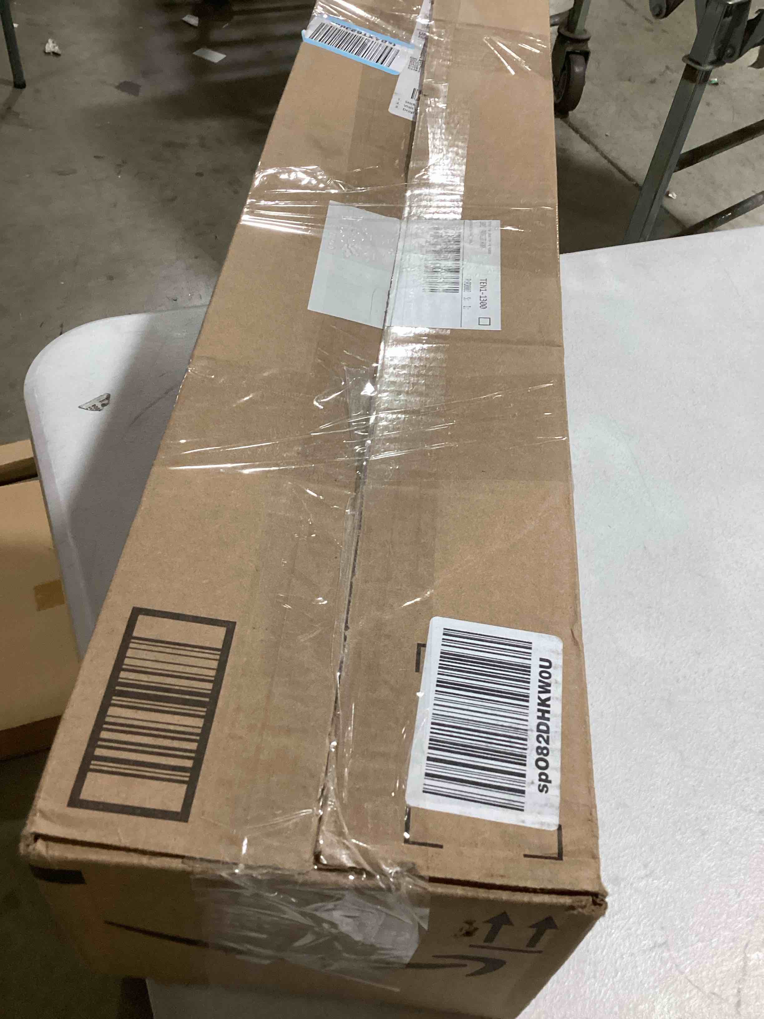 https://s3.amazonaws.com/lotting-images-prod/bidfta/PNK0038598_1732737308227.jpeg