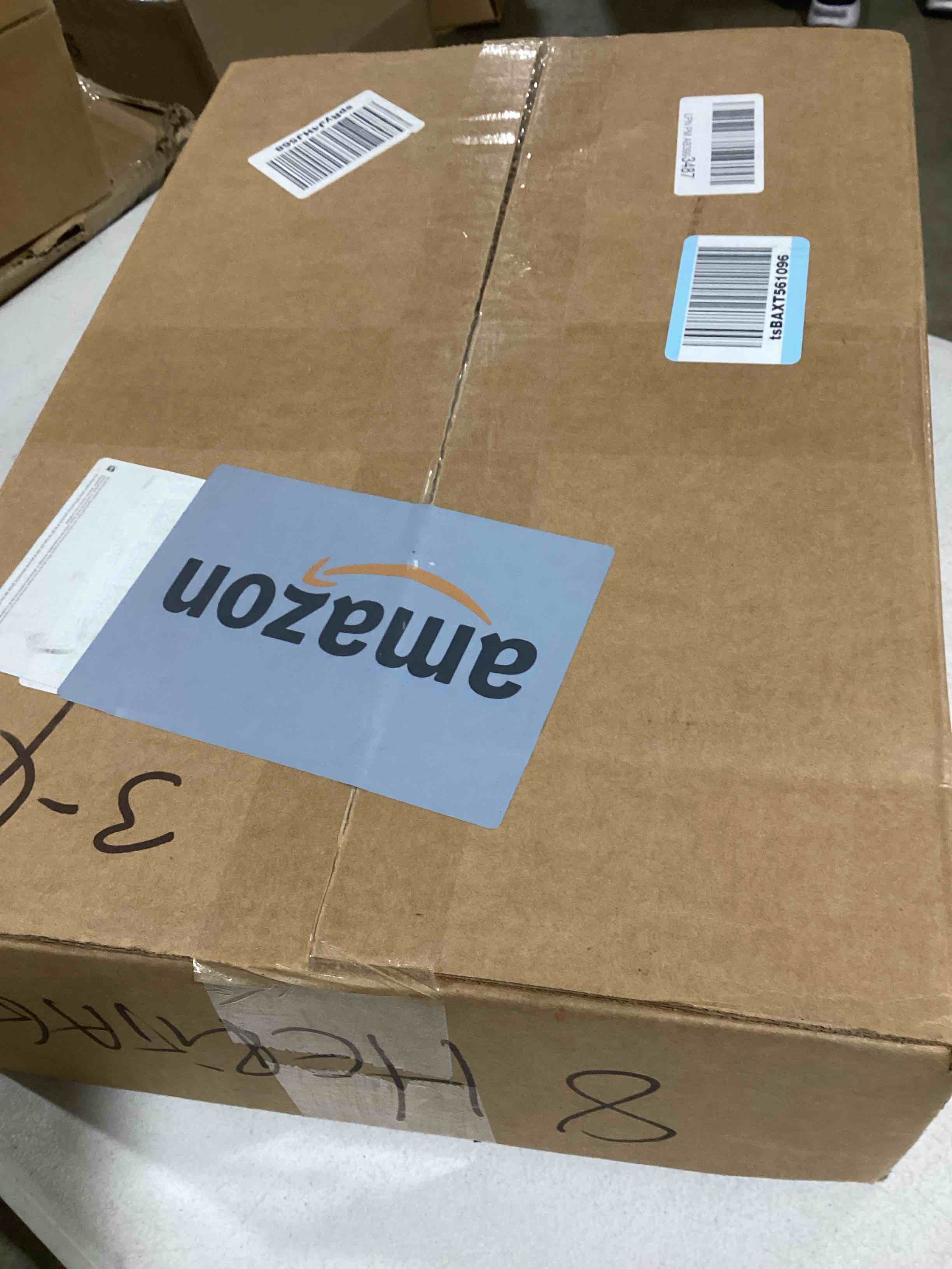 https://s3.amazonaws.com/lotting-images-prod/bidfta/PNK0038724_1732716310596.jpeg