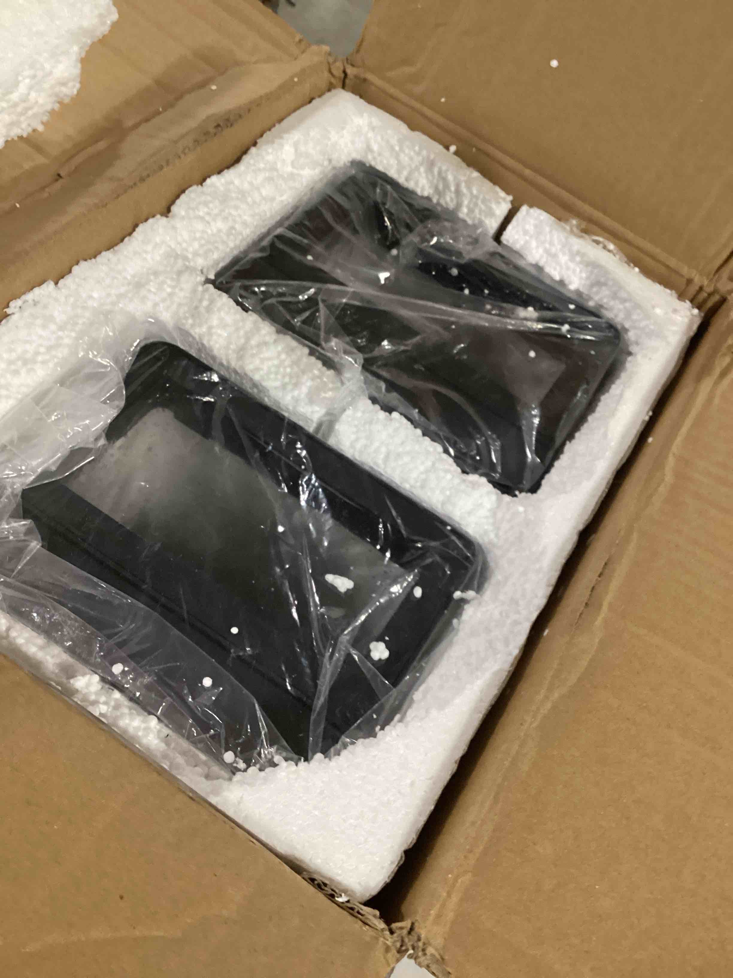 https://s3.amazonaws.com/lotting-images-prod/bidfta/PNK0039362_1732042099698.jpeg
