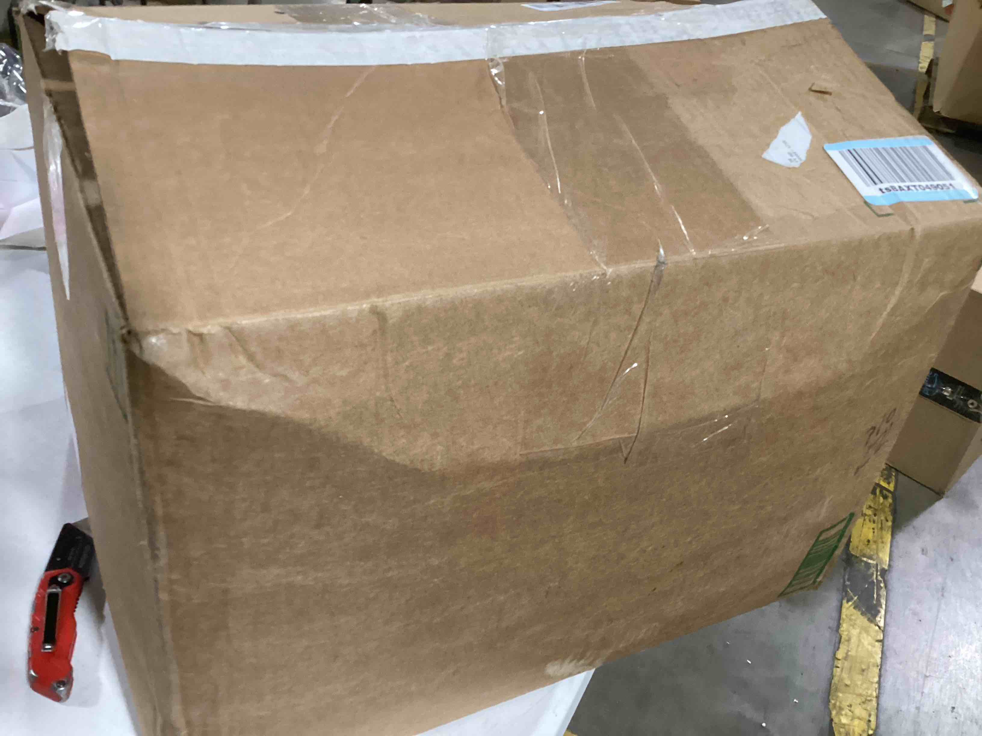 https://s3.amazonaws.com/lotting-images-prod/bidfta/PNK0039612_1731937675483.jpeg
