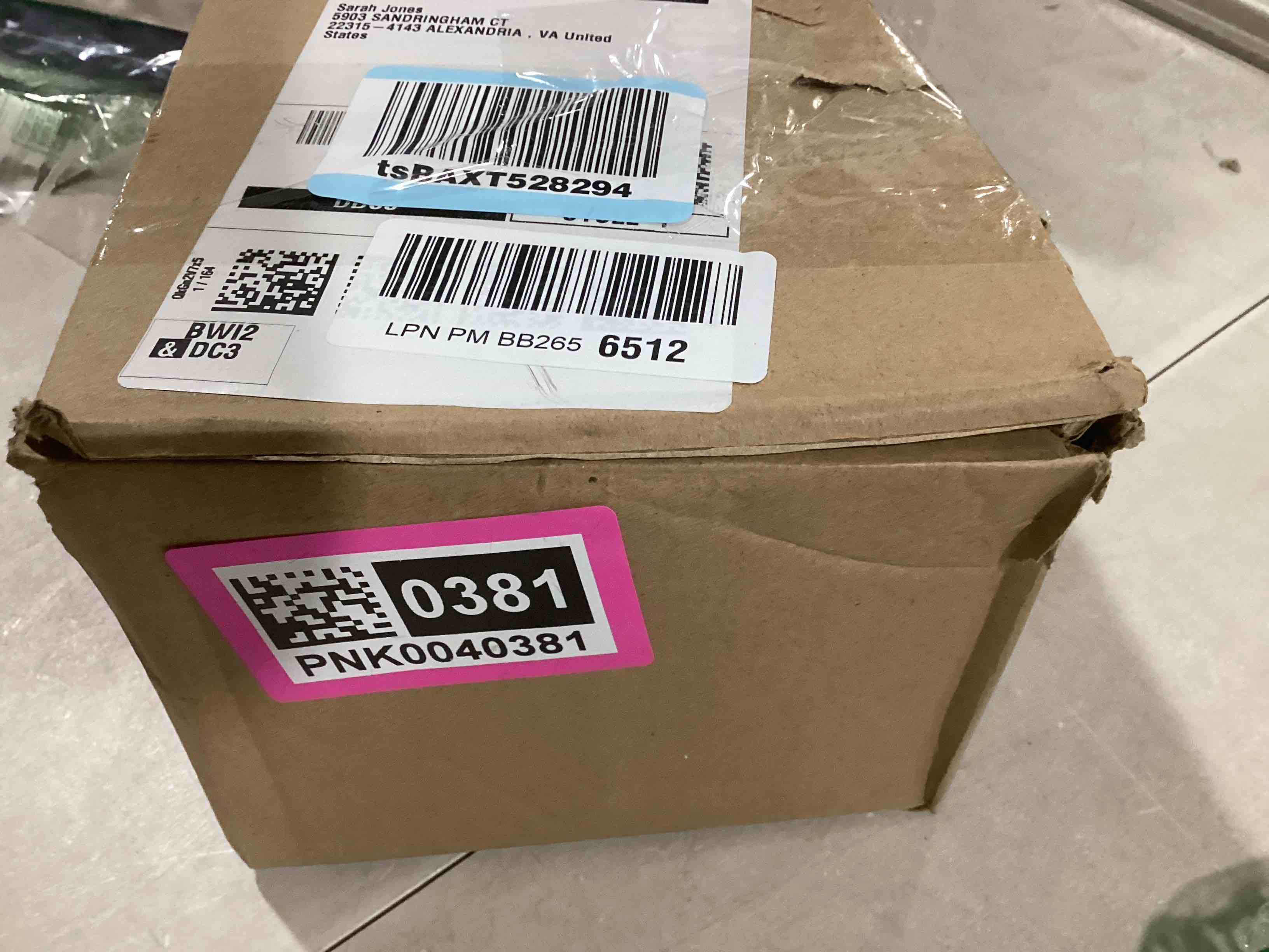 https://s3.amazonaws.com/lotting-images-prod/bidfta/PNK0040381_1733500066273.jpeg