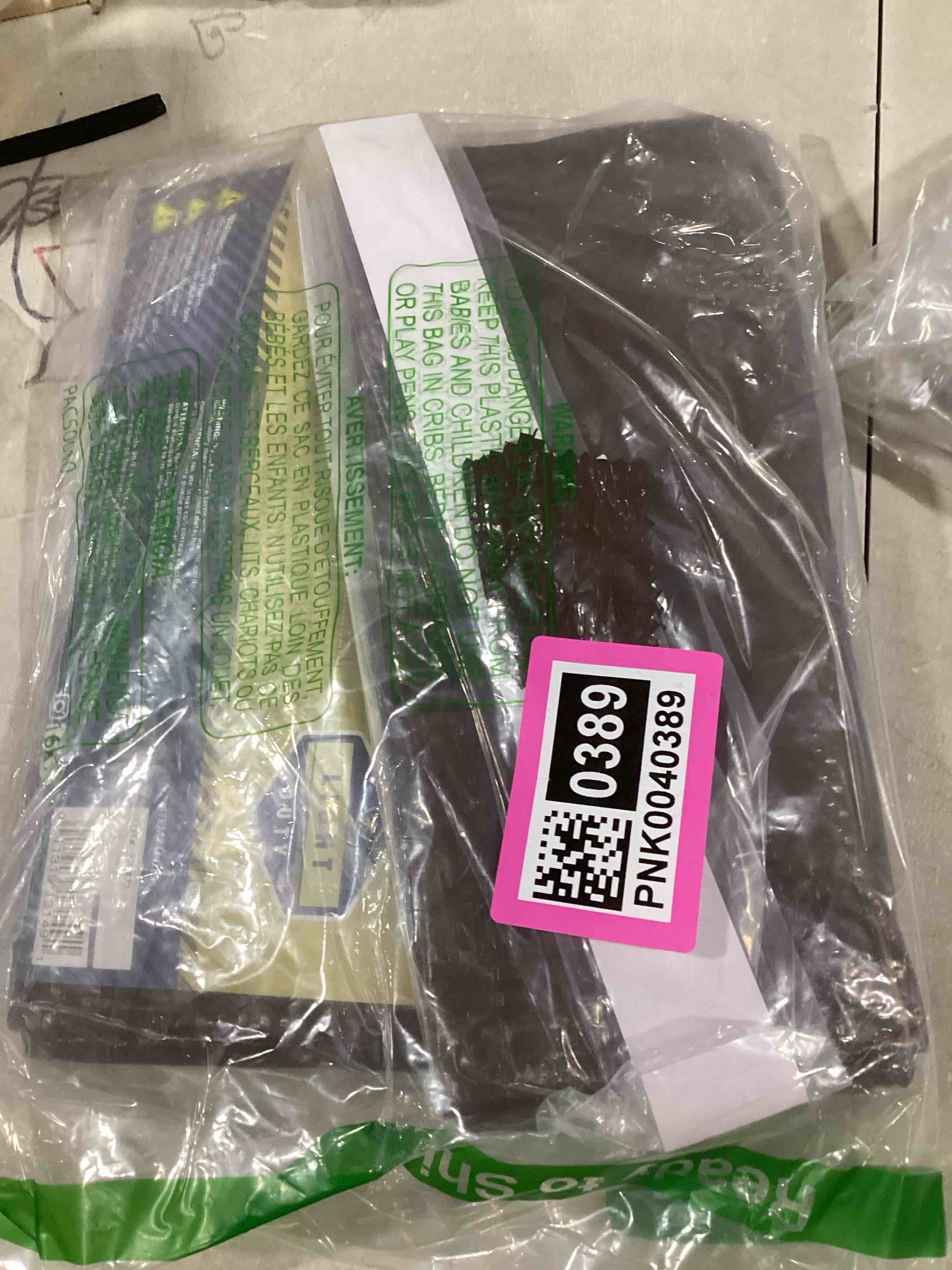 https://s3.amazonaws.com/lotting-images-prod/bidfta/PNK0040389_1733499586134.jpeg