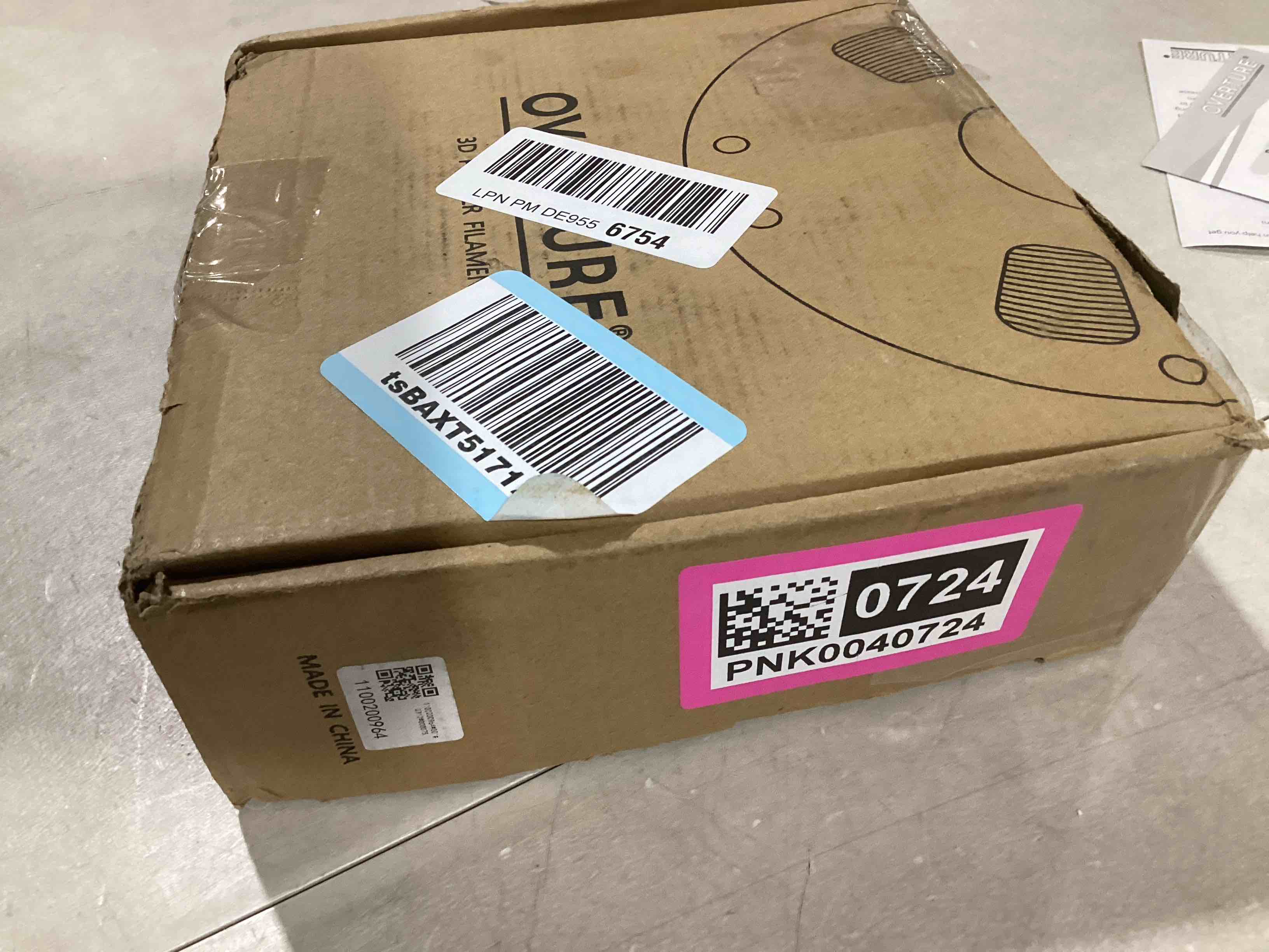 https://s3.amazonaws.com/lotting-images-prod/bidfta/PNK0040724_1733250321733.jpeg