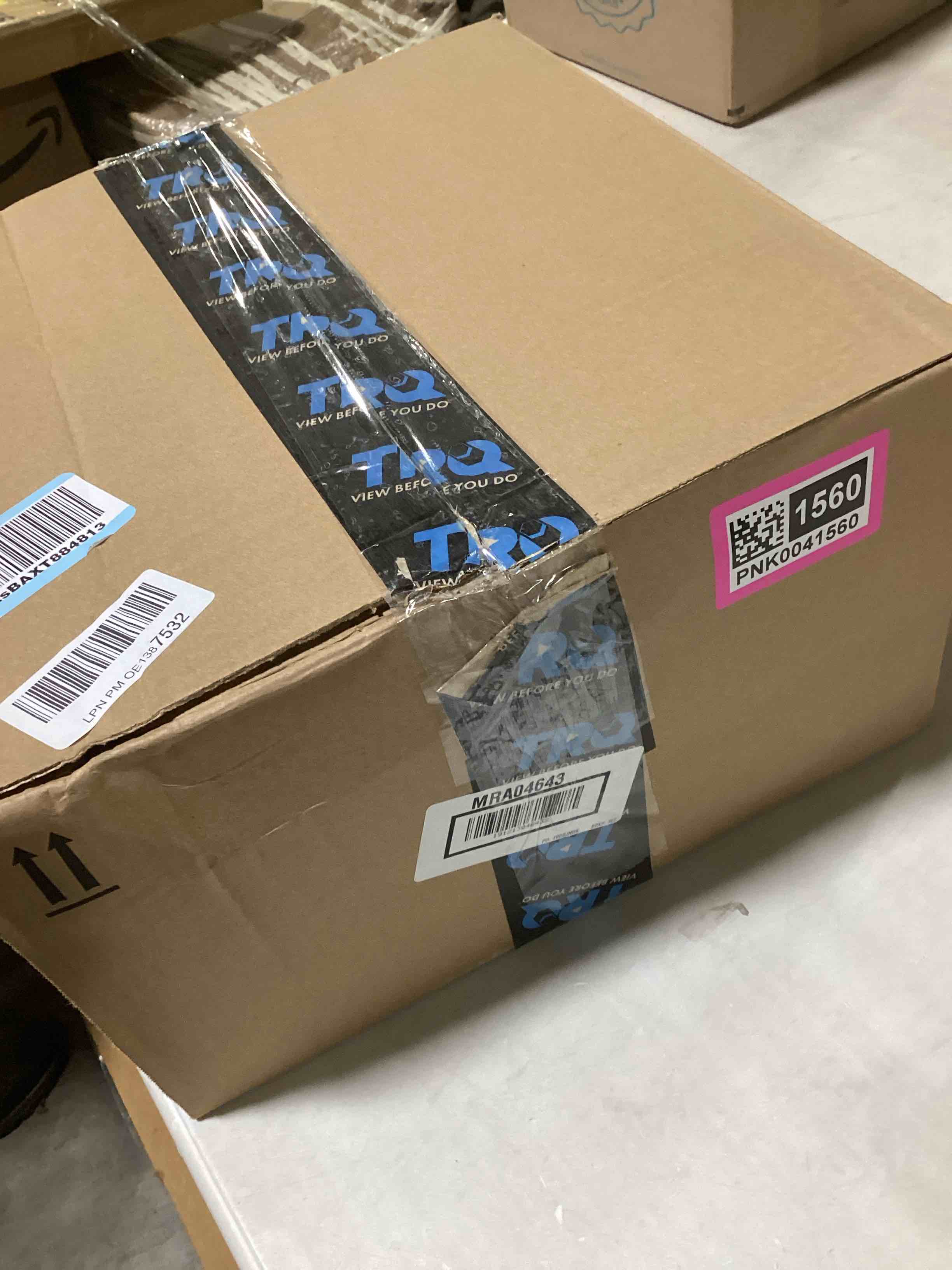 https://s3.amazonaws.com/lotting-images-prod/bidfta/PNK0041560_1732132158599.jpeg