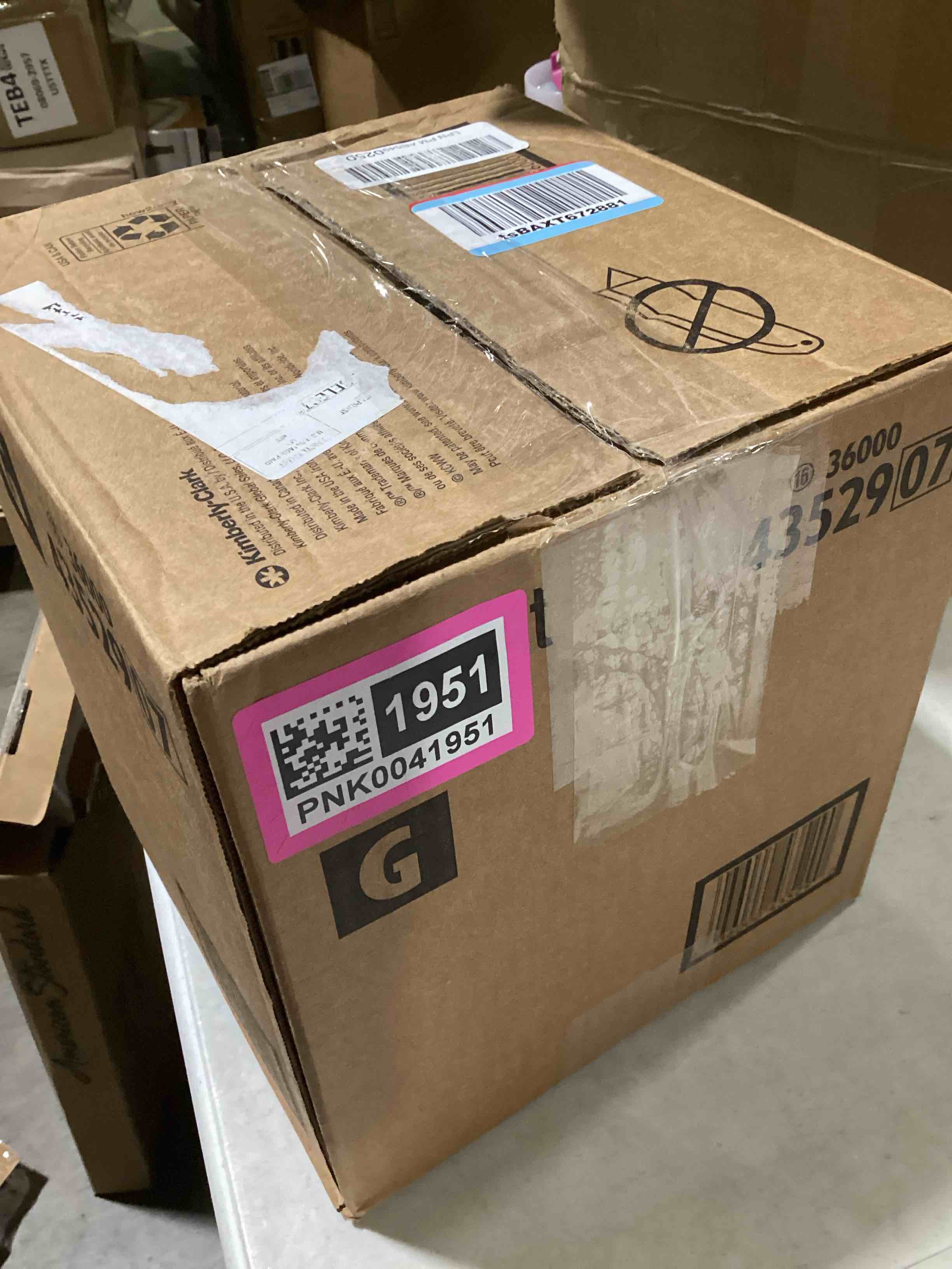 https://s3.amazonaws.com/lotting-images-prod/bidfta/PNK0041951_1731937800101.jpeg