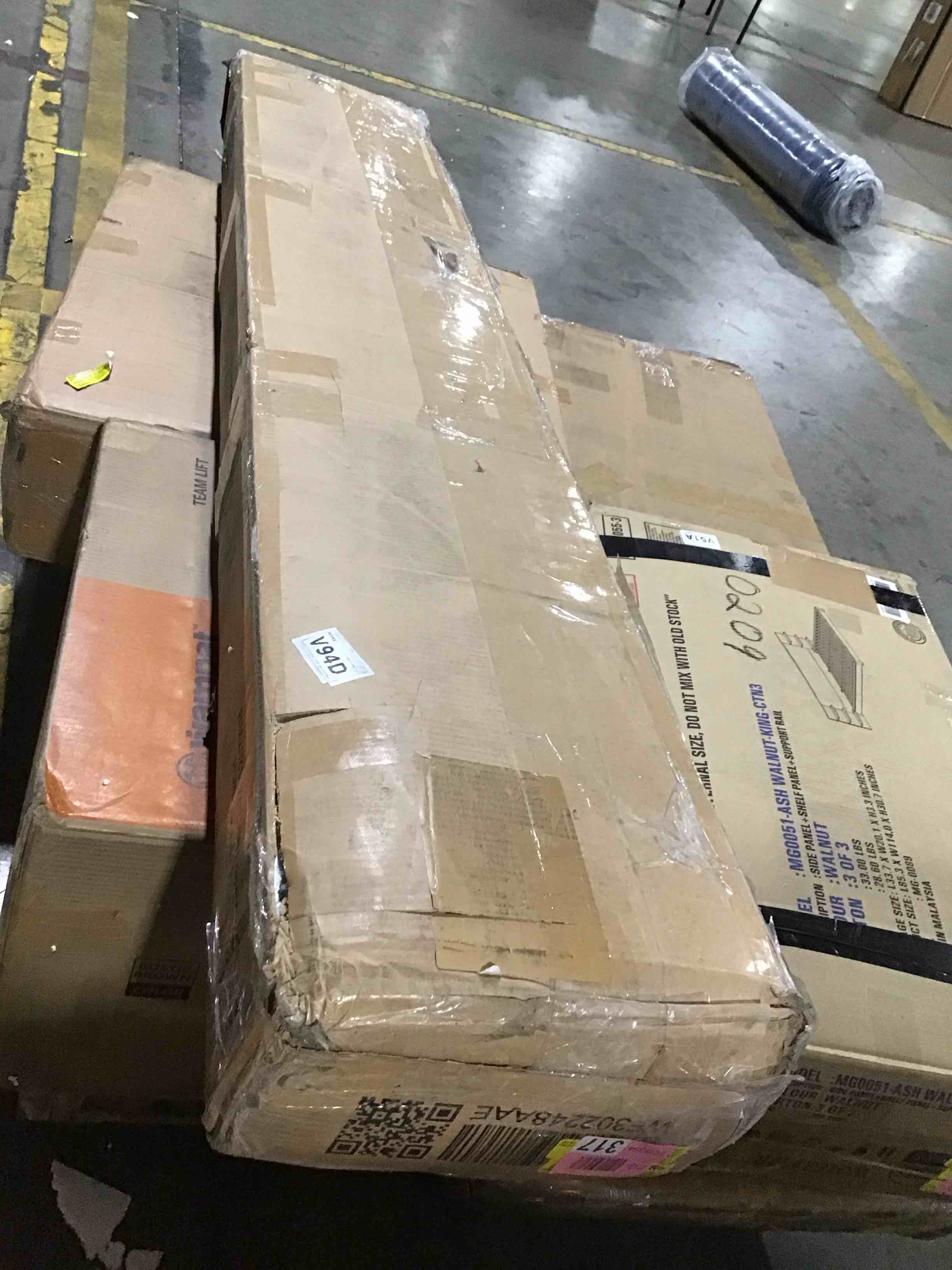 https://s3.amazonaws.com/lotting-images-prod/bidfta/PNK0044177_1735921815108.jpeg