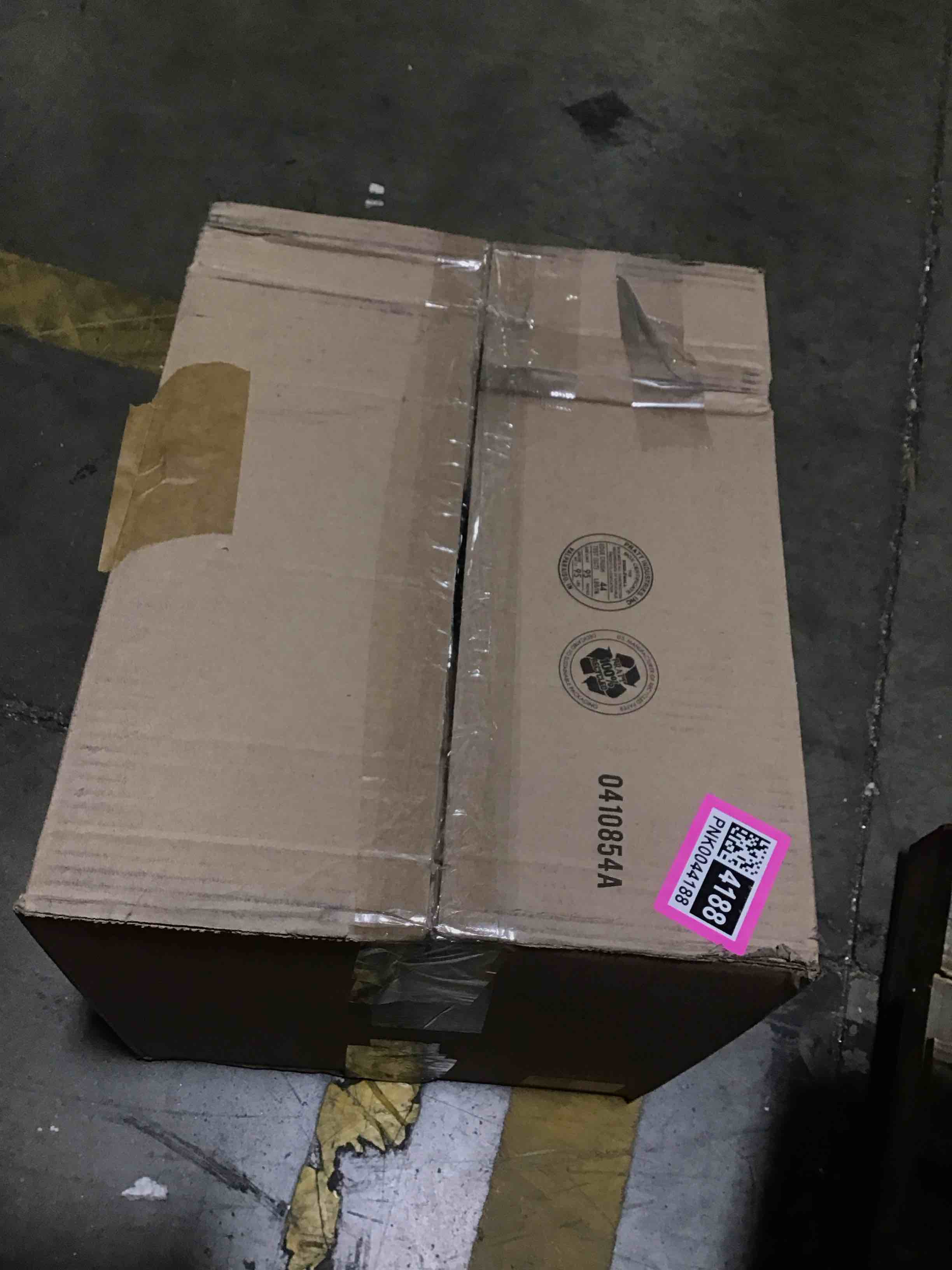 https://s3.amazonaws.com/lotting-images-prod/bidfta/PNK0044188_1735927429568.jpeg