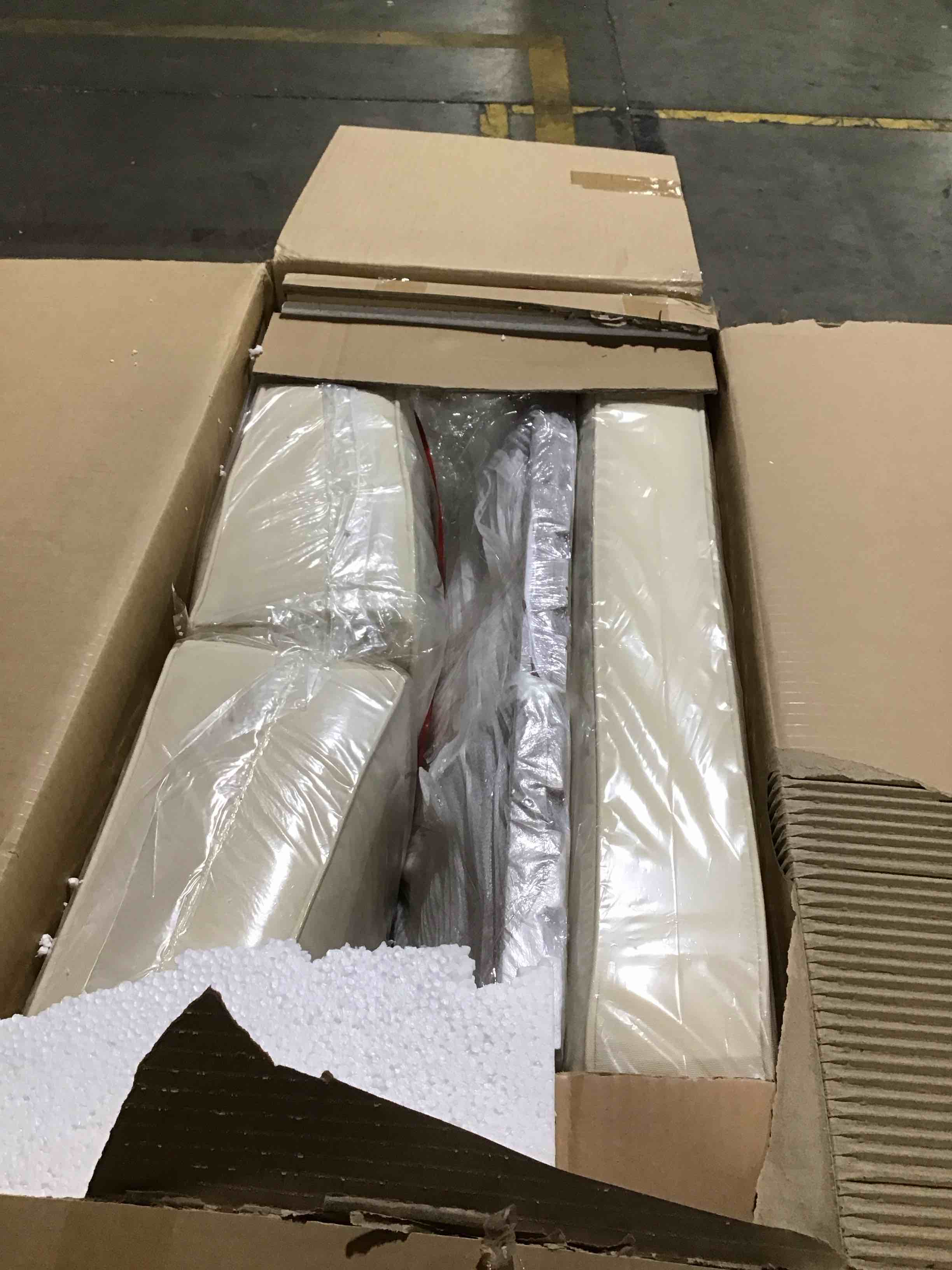 https://s3.amazonaws.com/lotting-images-prod/bidfta/PNK0044237_1735849458179.jpeg