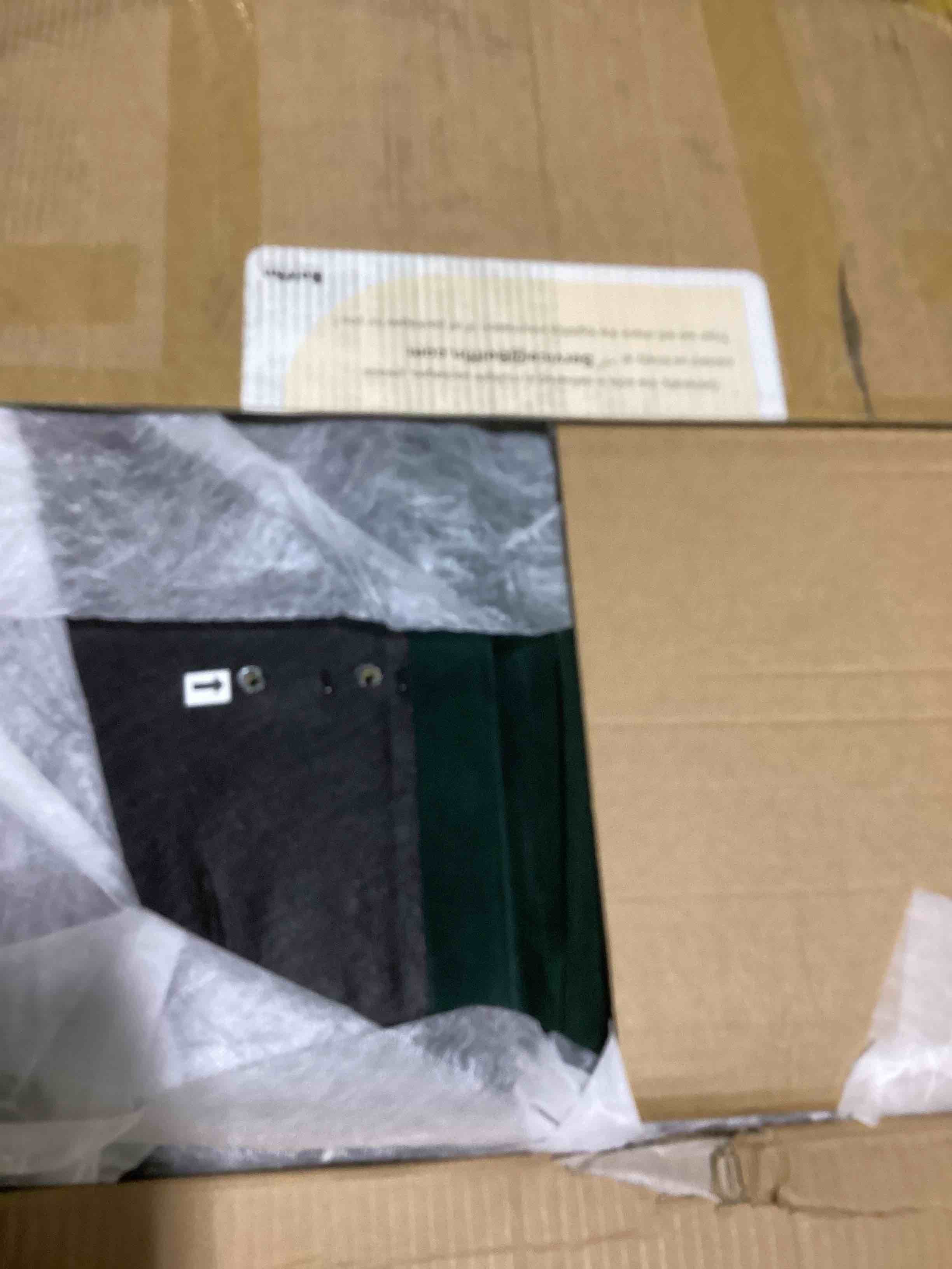 https://s3.amazonaws.com/lotting-images-prod/bidfta/PNK0044305_1735824428469.jpeg
