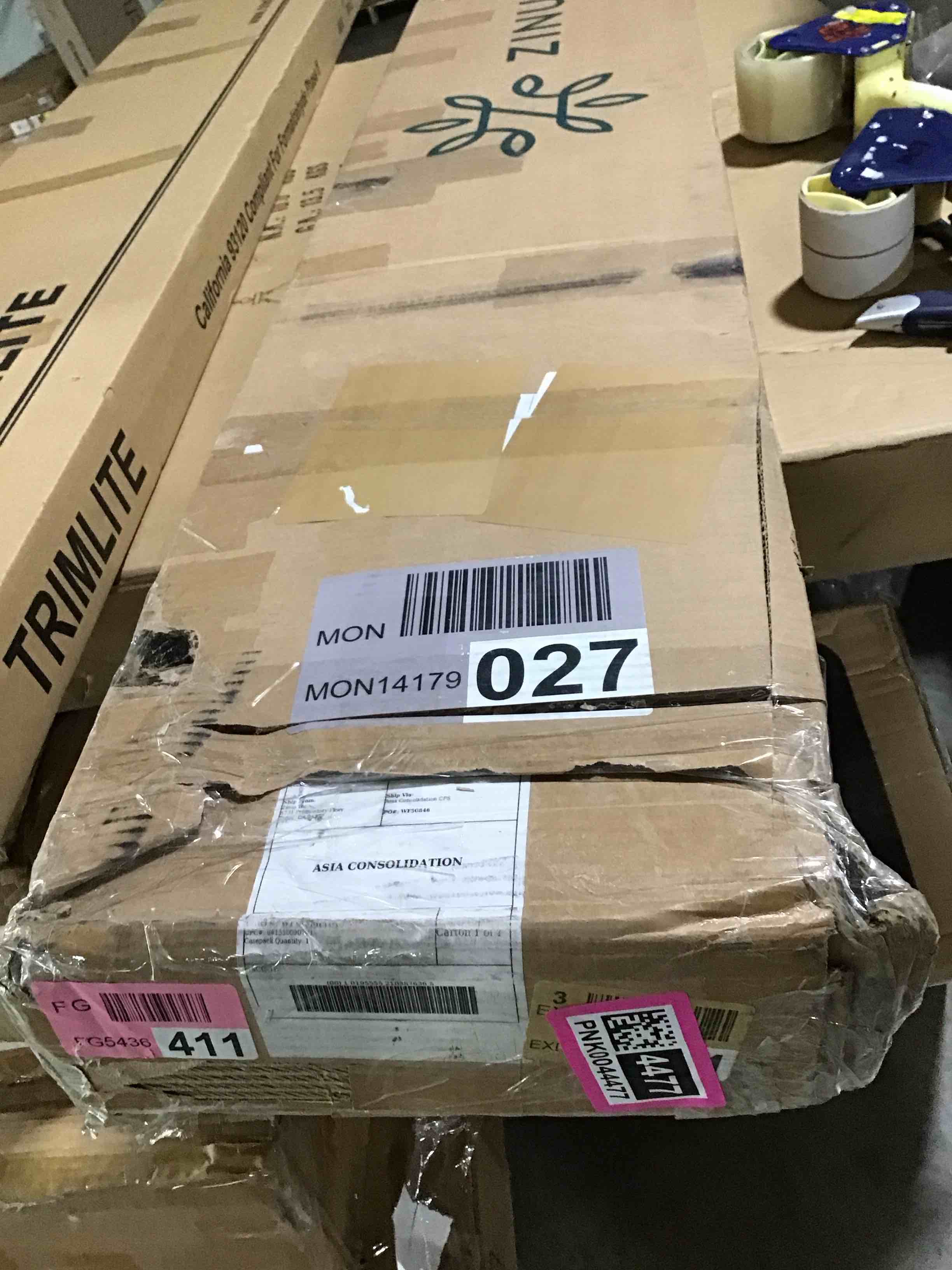 https://s3.amazonaws.com/lotting-images-prod/bidfta/PNK0044477_1735582814526.jpeg