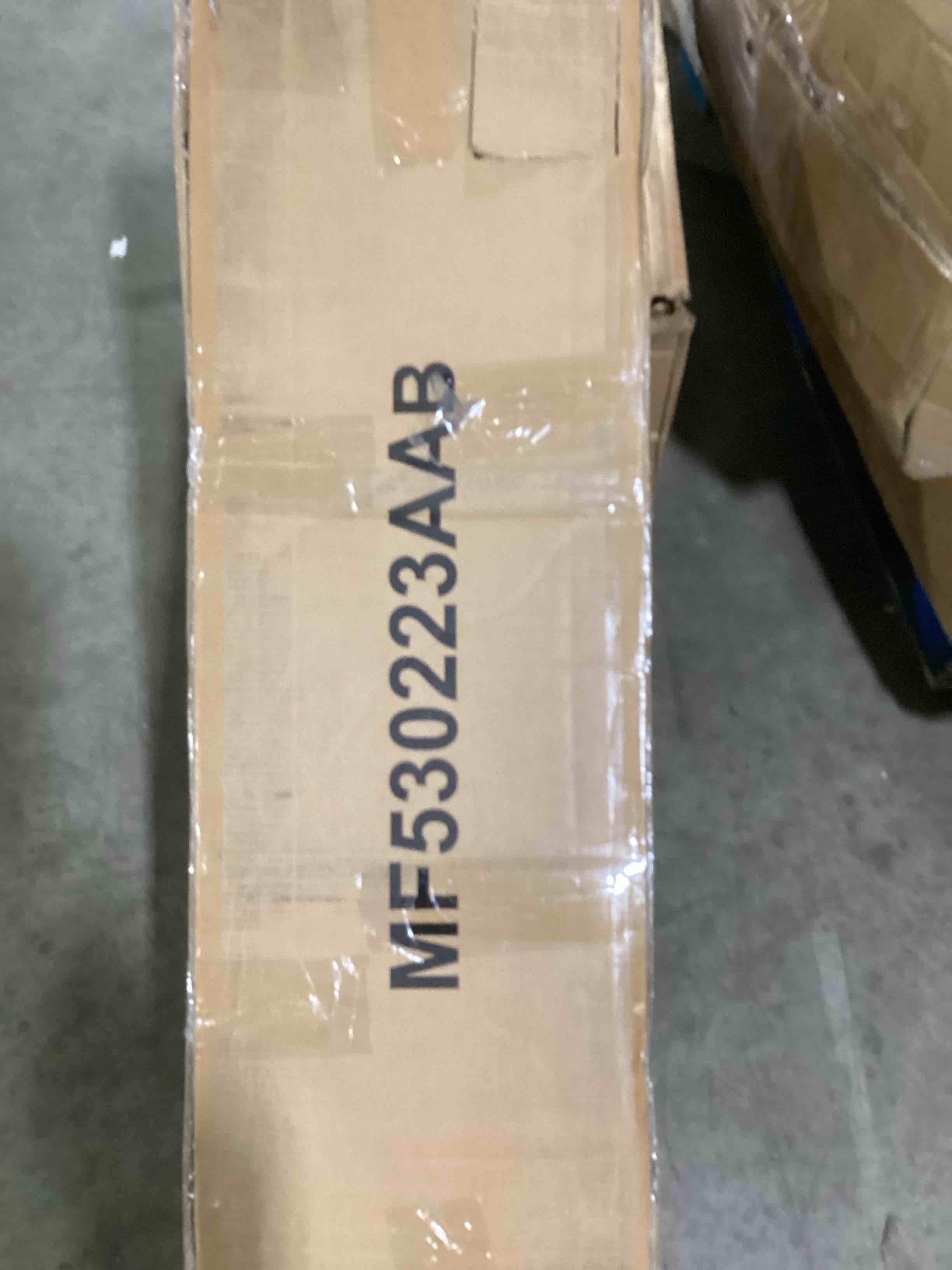 https://s3.amazonaws.com/lotting-images-prod/bidfta/PNK0044635_1735243257205.jpeg